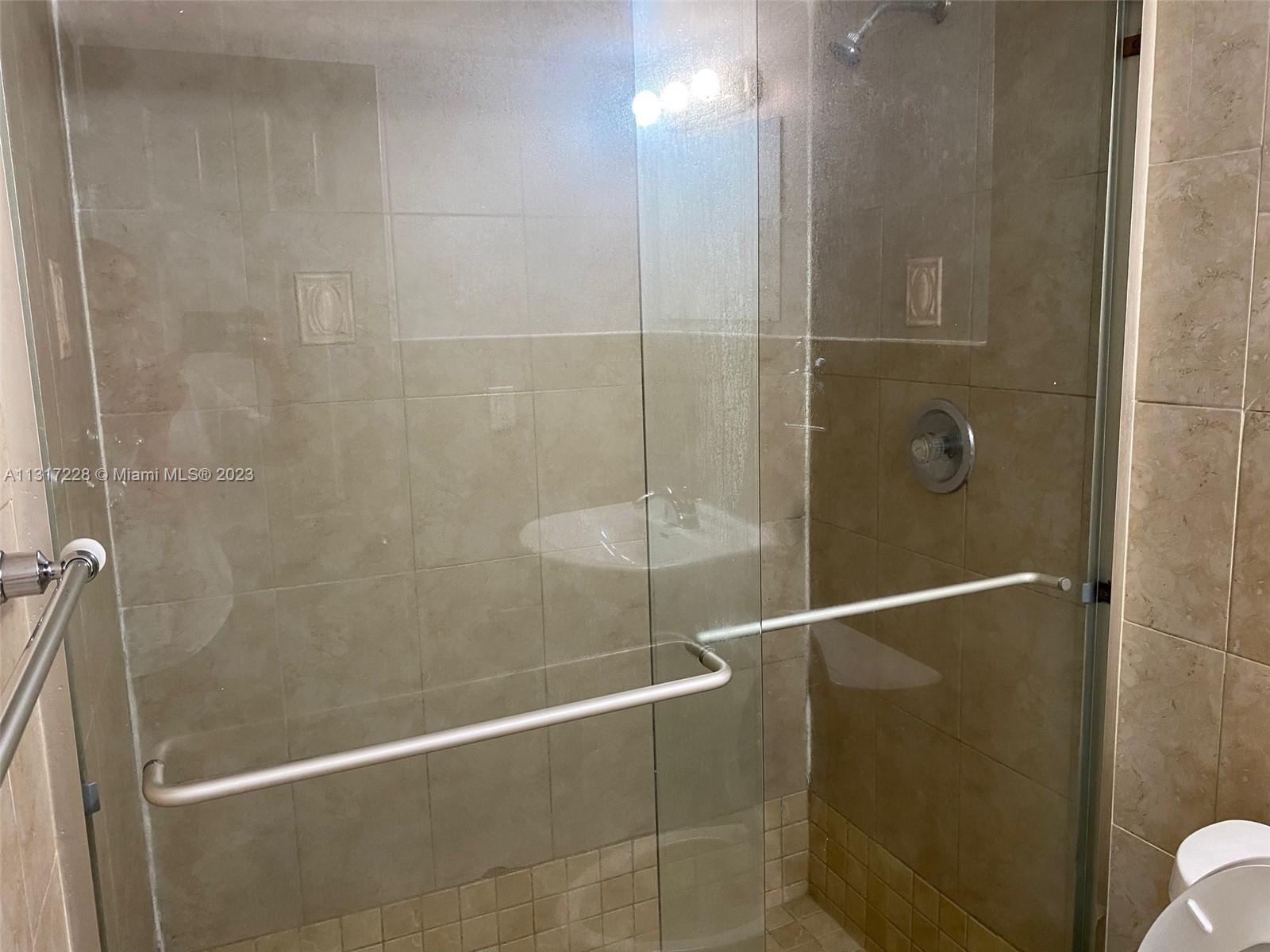 7165 NW 186th St Unit: A208