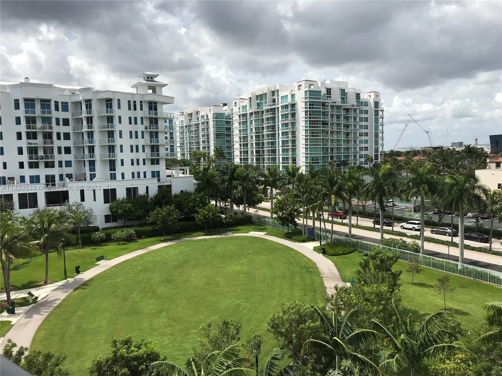 3250 NE 188 St Unit: 401