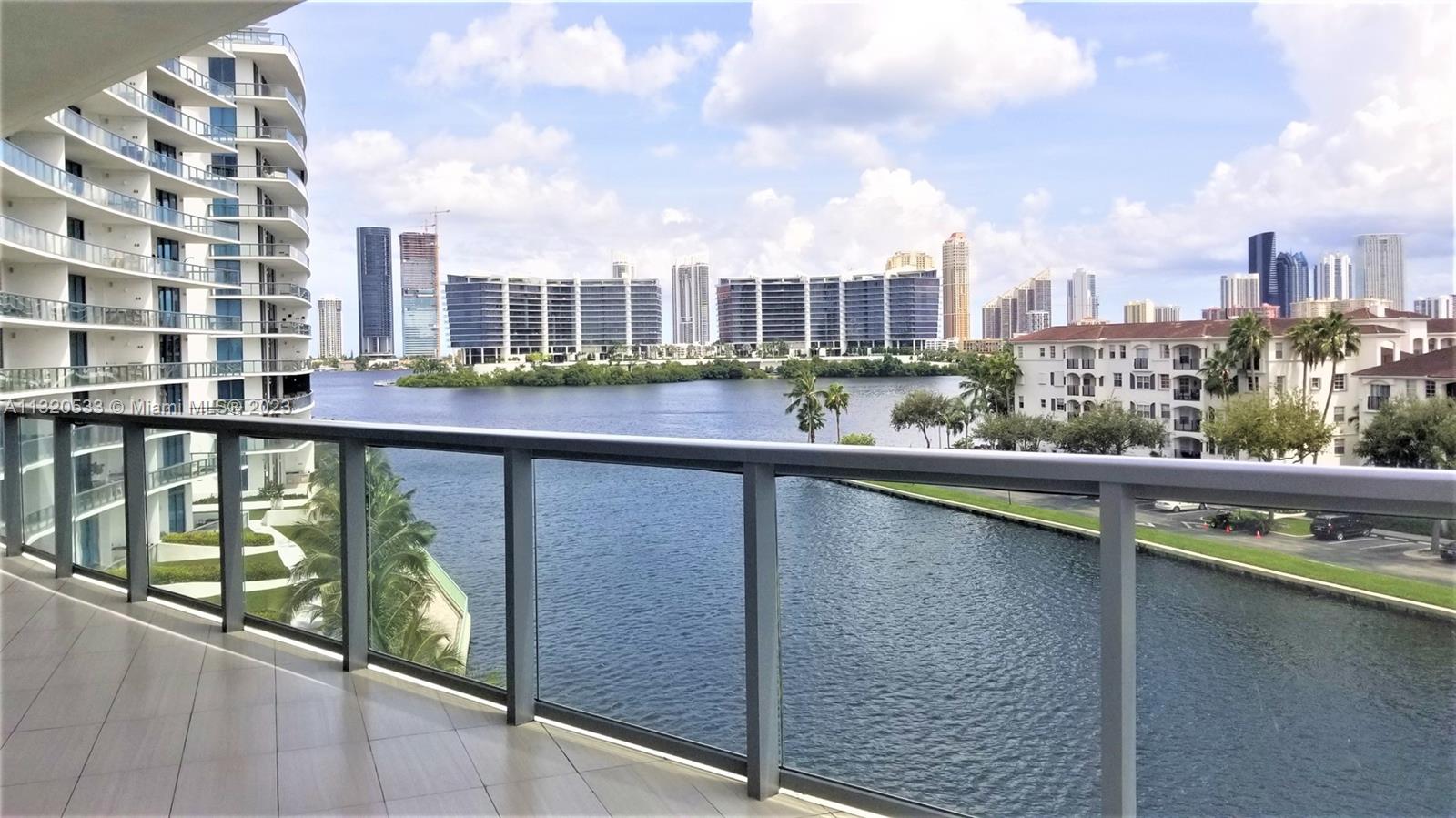 3250 NE 188 St Unit: 401