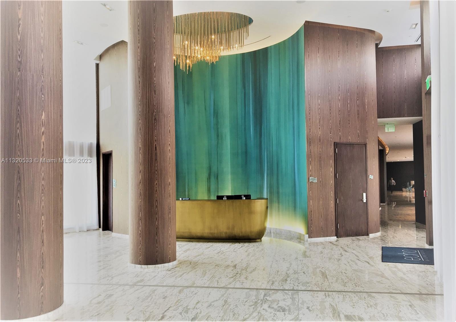 3250 NE 188 St Unit: 401