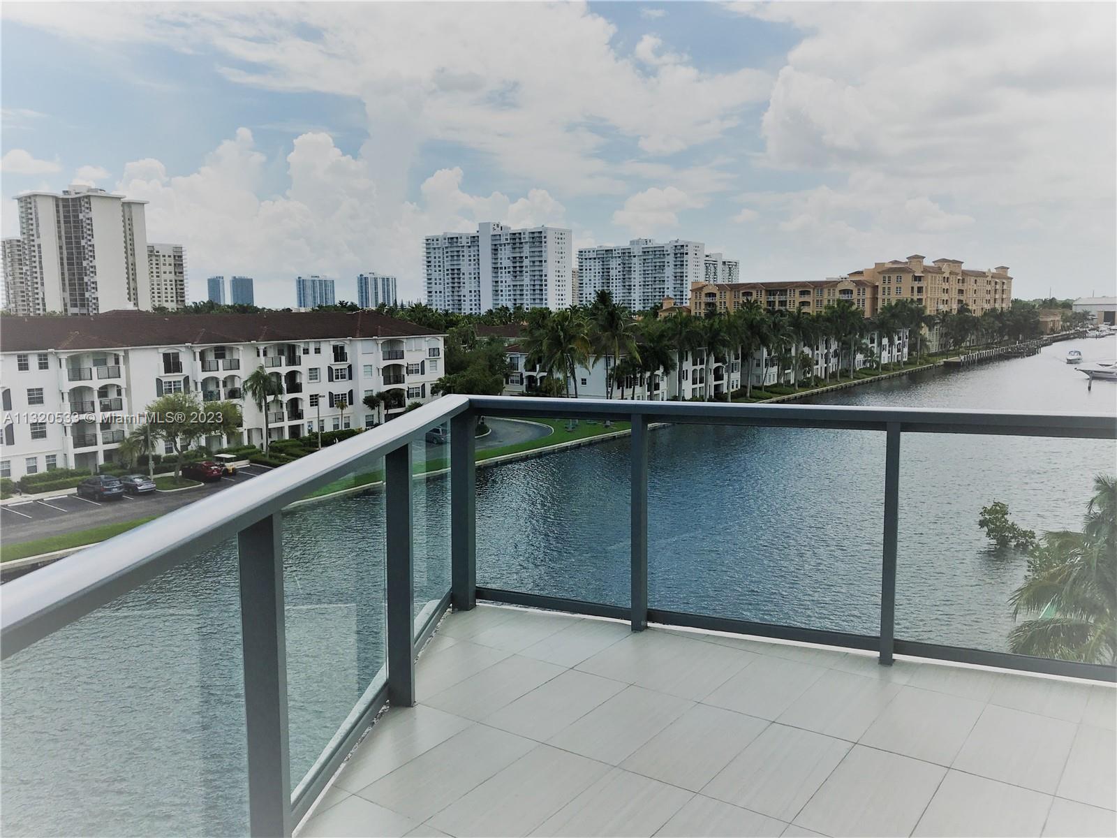 3250 NE 188 St Unit: 401