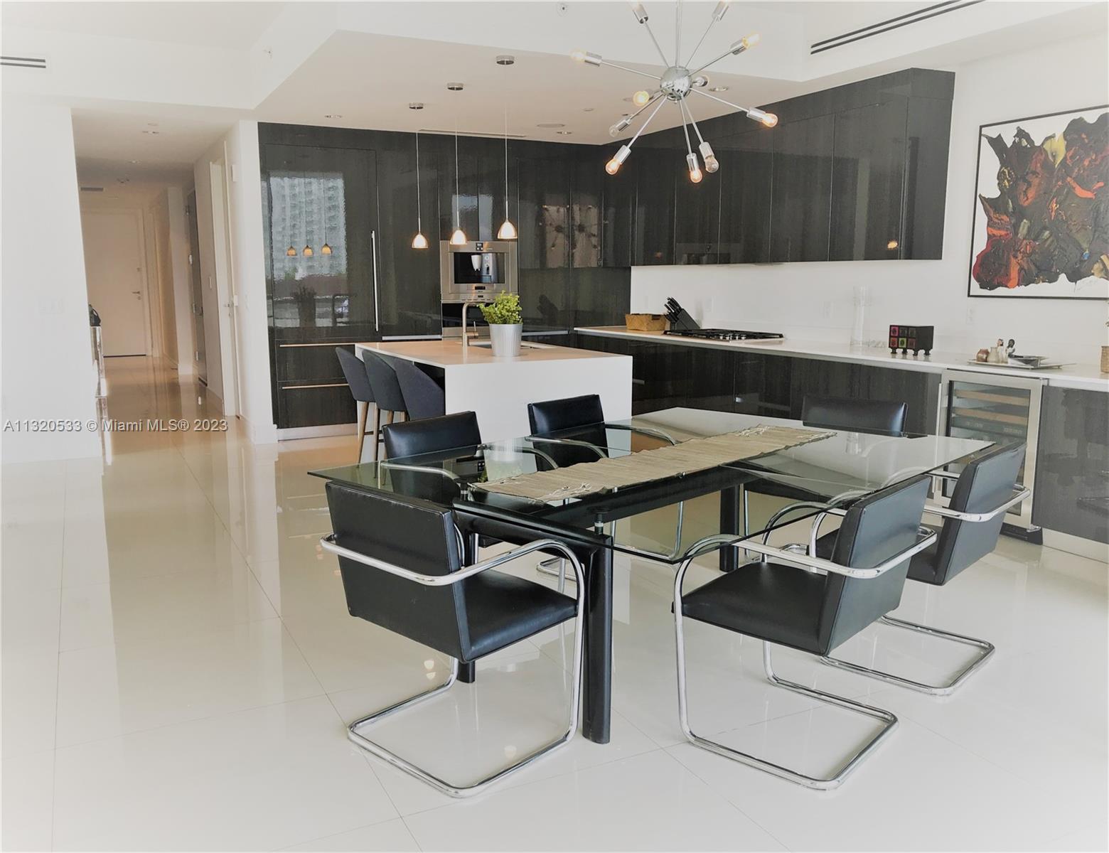 3250 NE 188 St Unit: 401