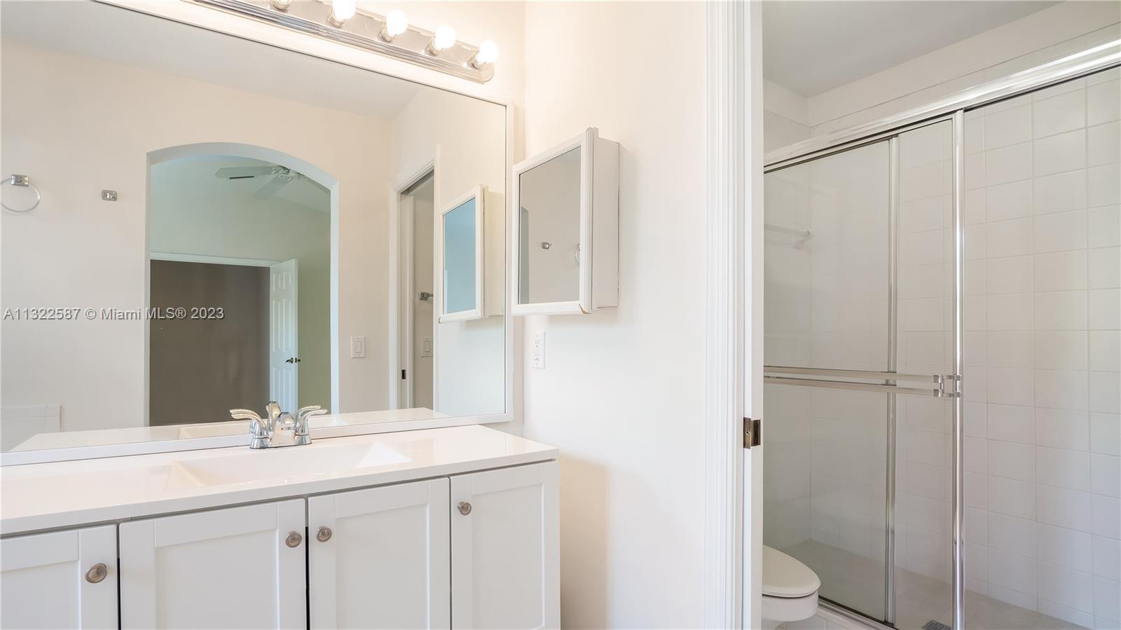 1130 Chestnut Ln Unit: 1130
