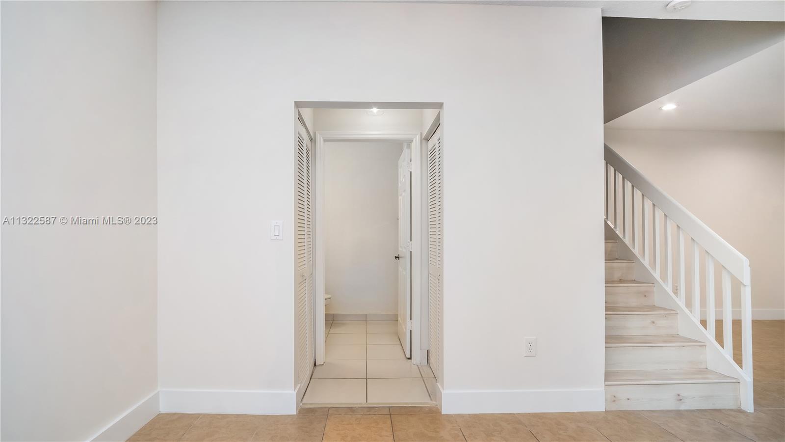 1130 Chestnut Ln Unit: 1130