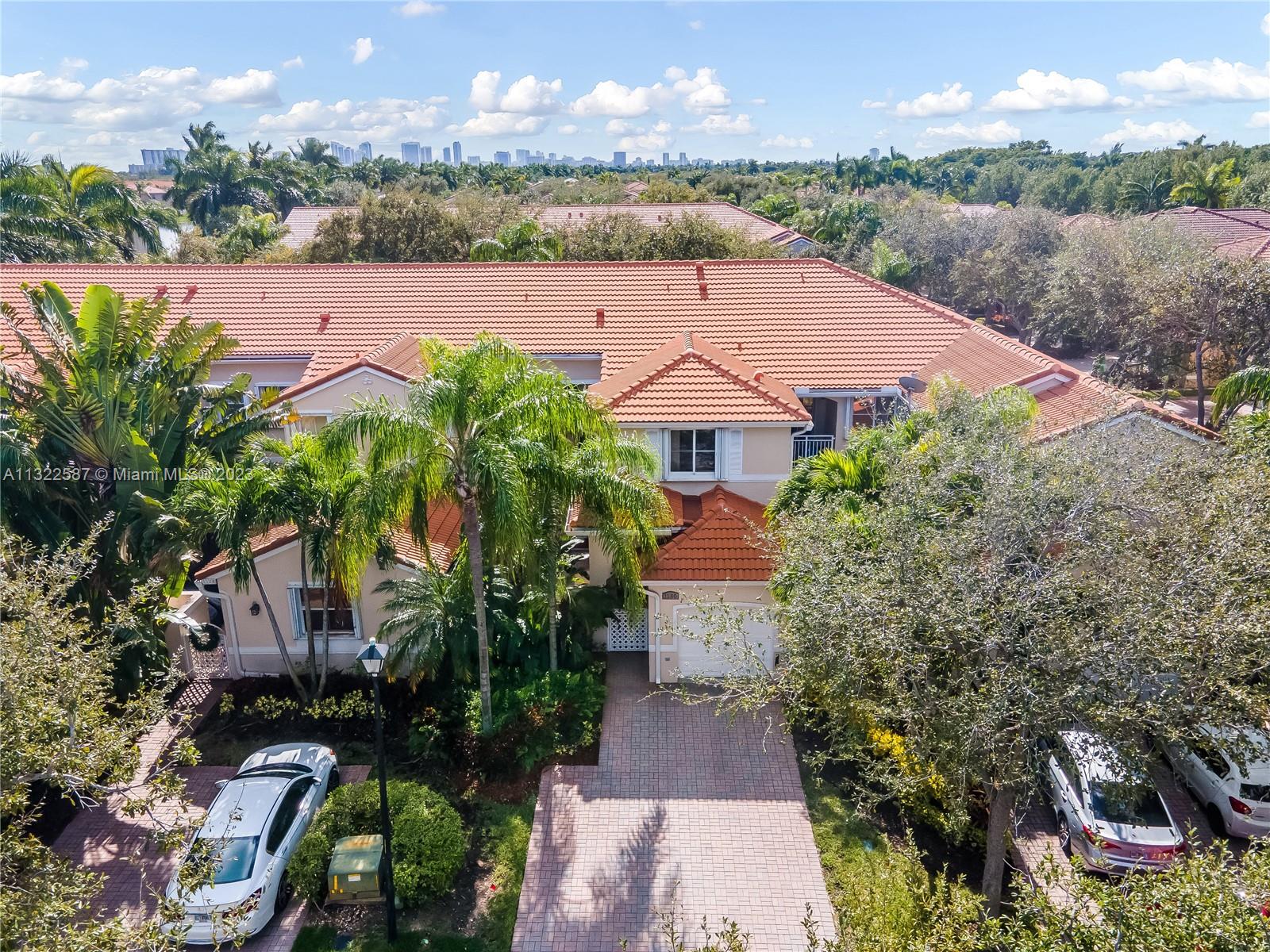 1130 Chestnut Ln Unit: 1130