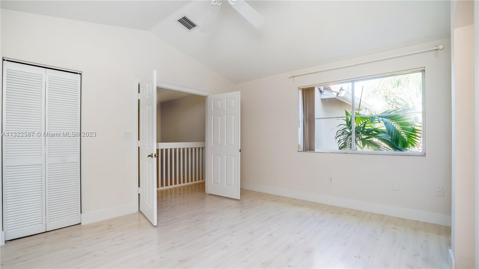 1130 Chestnut Ln Unit: 1130