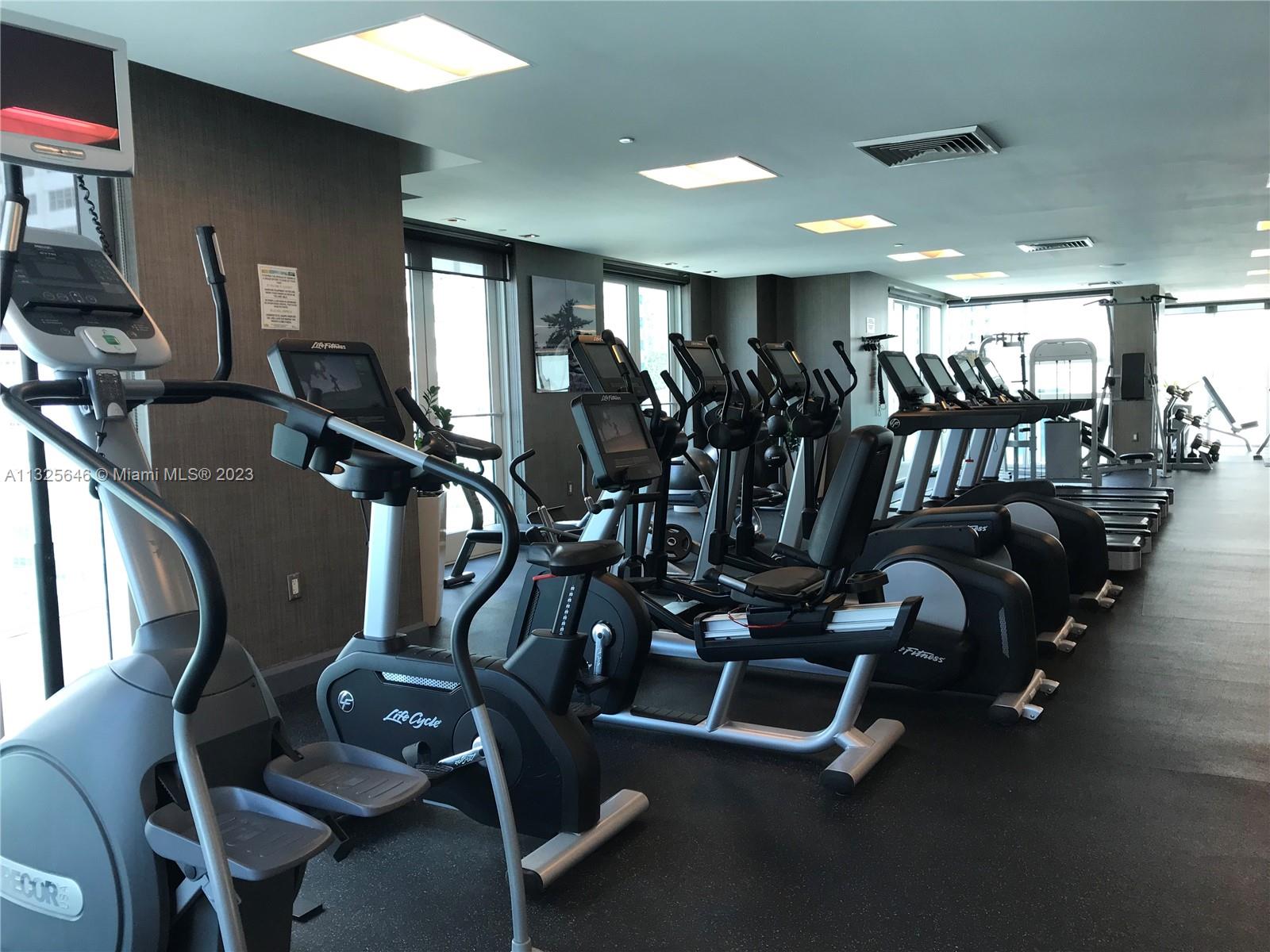 950 BRICKELL BAY DR Unit: 3405
