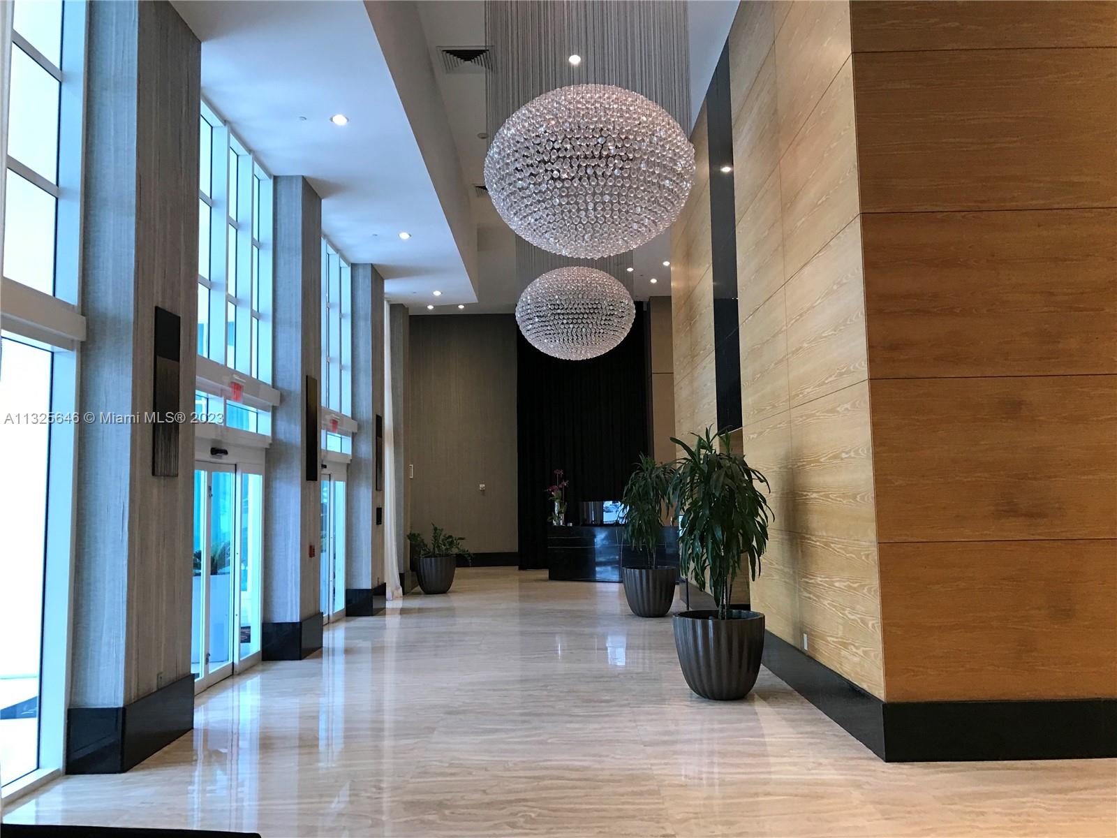 950 BRICKELL BAY DR Unit: 3405