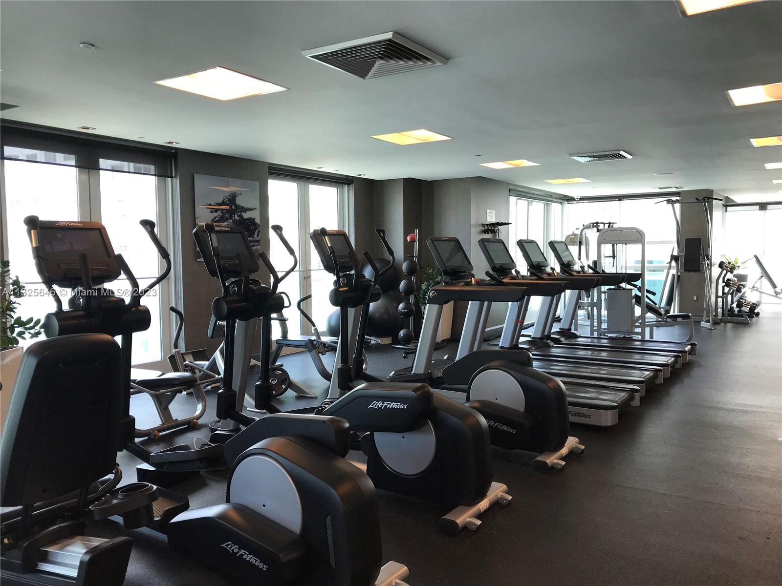 950 BRICKELL BAY DR Unit: 3405