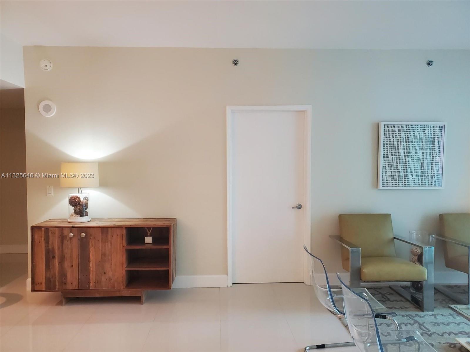 950 BRICKELL BAY DR Unit: 3405