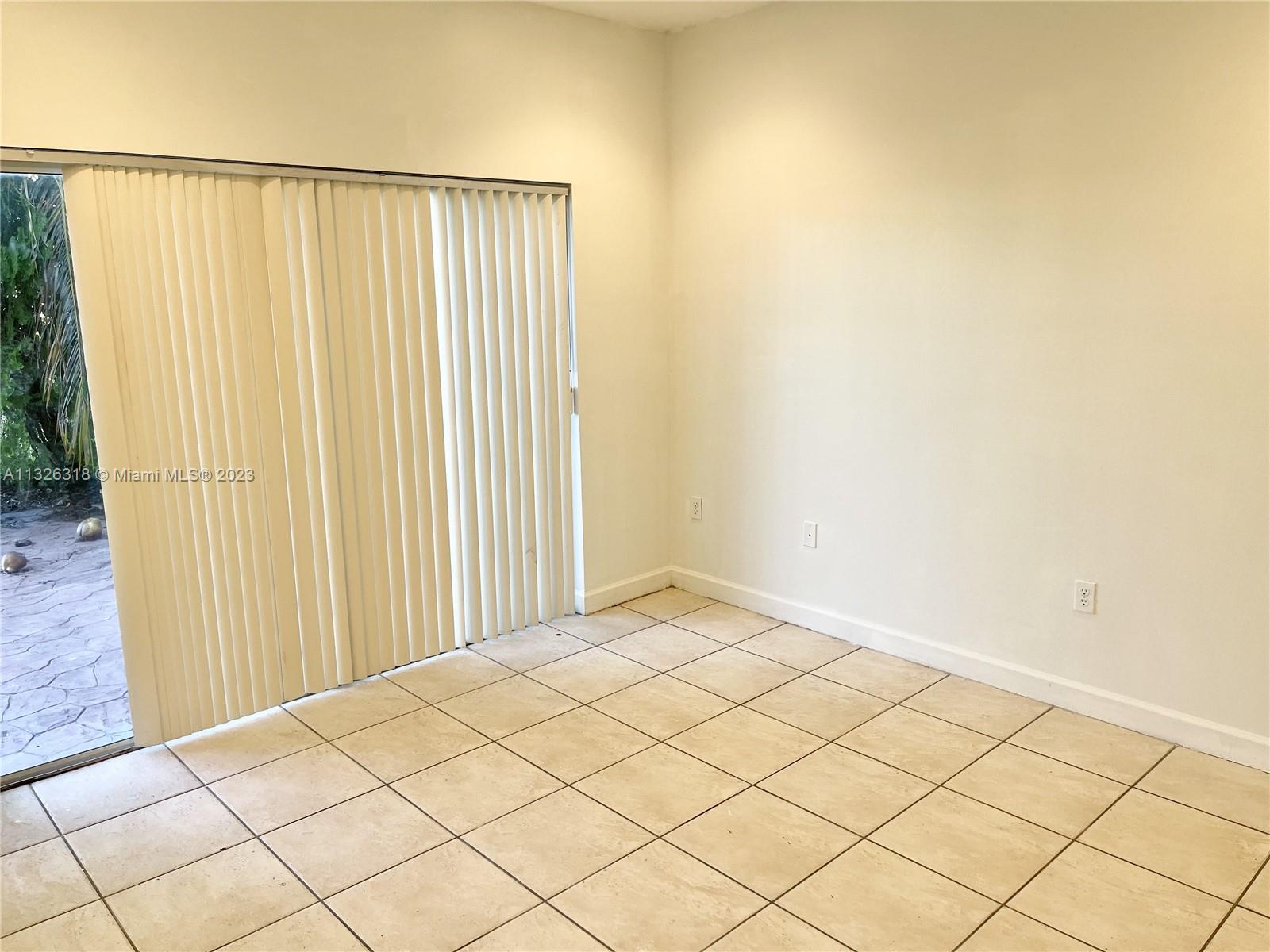 1635 SE 31st Ct Unit: 1635