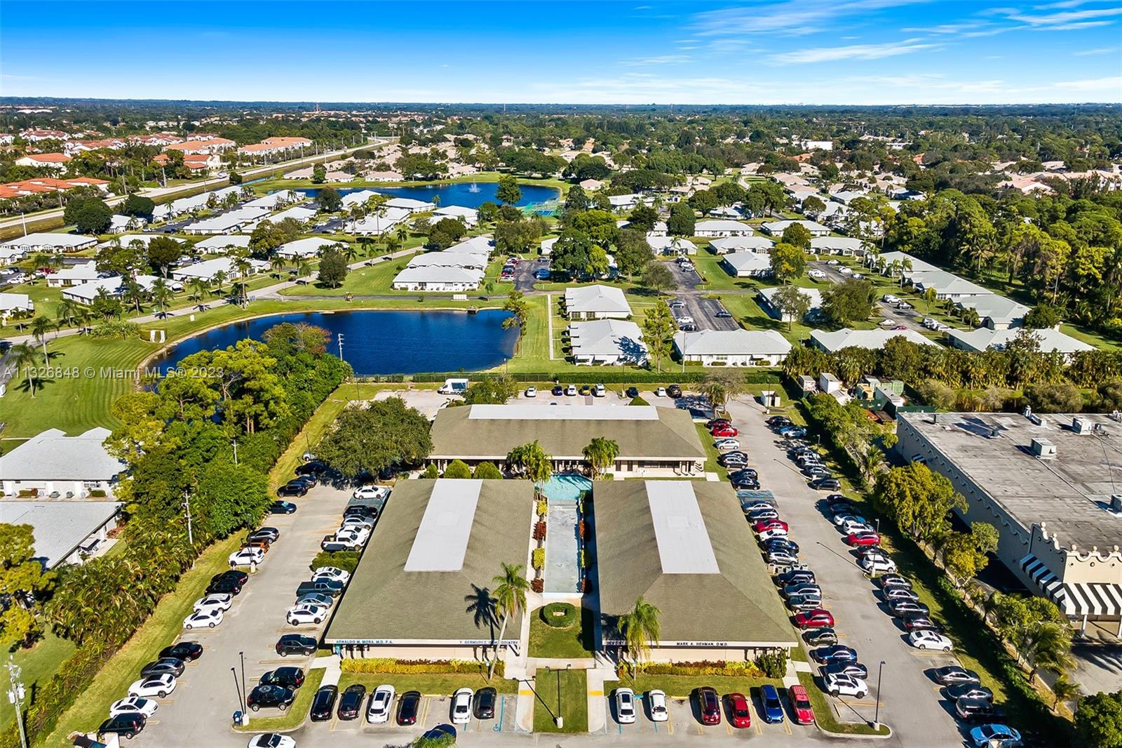 5329 Atlantic Ave Unit: 204