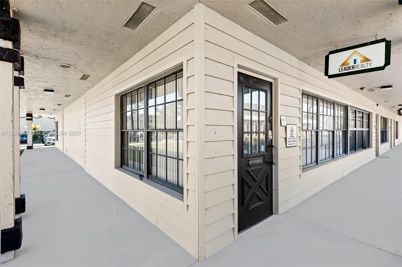 5329 Atlantic Ave Unit: 204