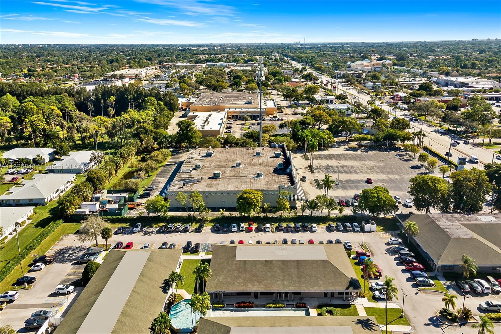 5329 Atlantic Ave Unit: 204