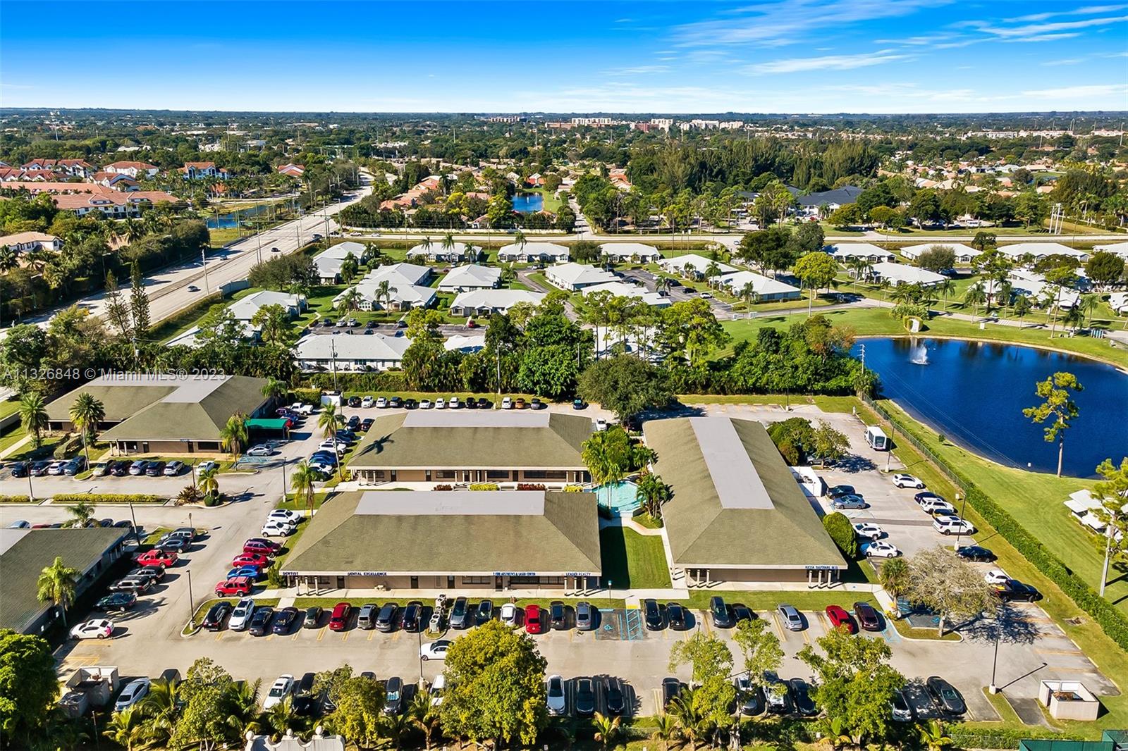 5329 Atlantic Ave Unit: 204