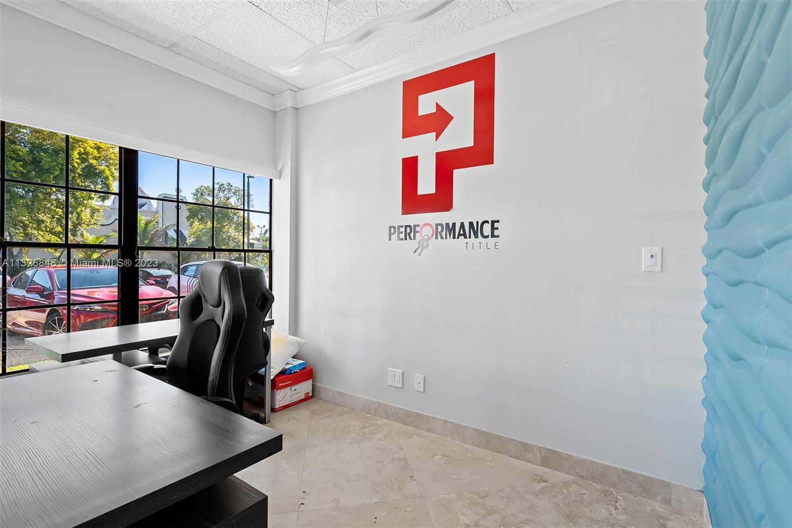5329 Atlantic Ave Unit: 204