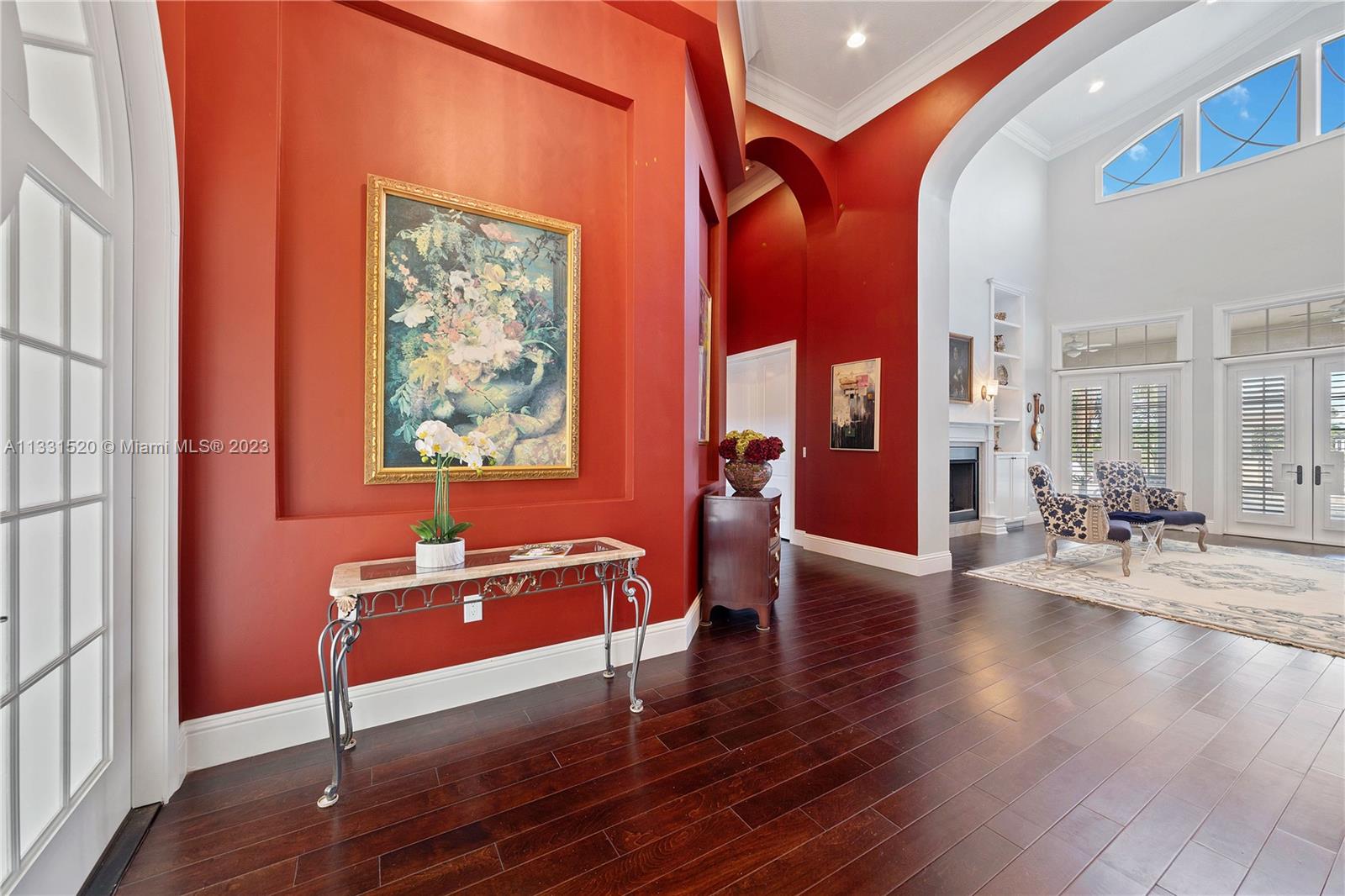 10451 S Camelot Cir
