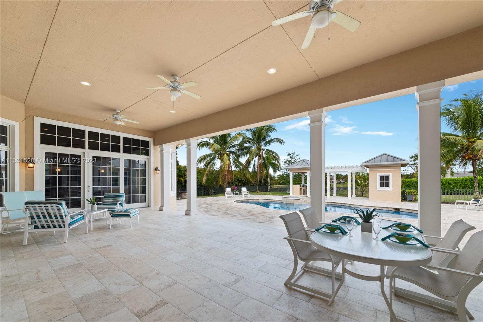 10451 S Camelot Cir