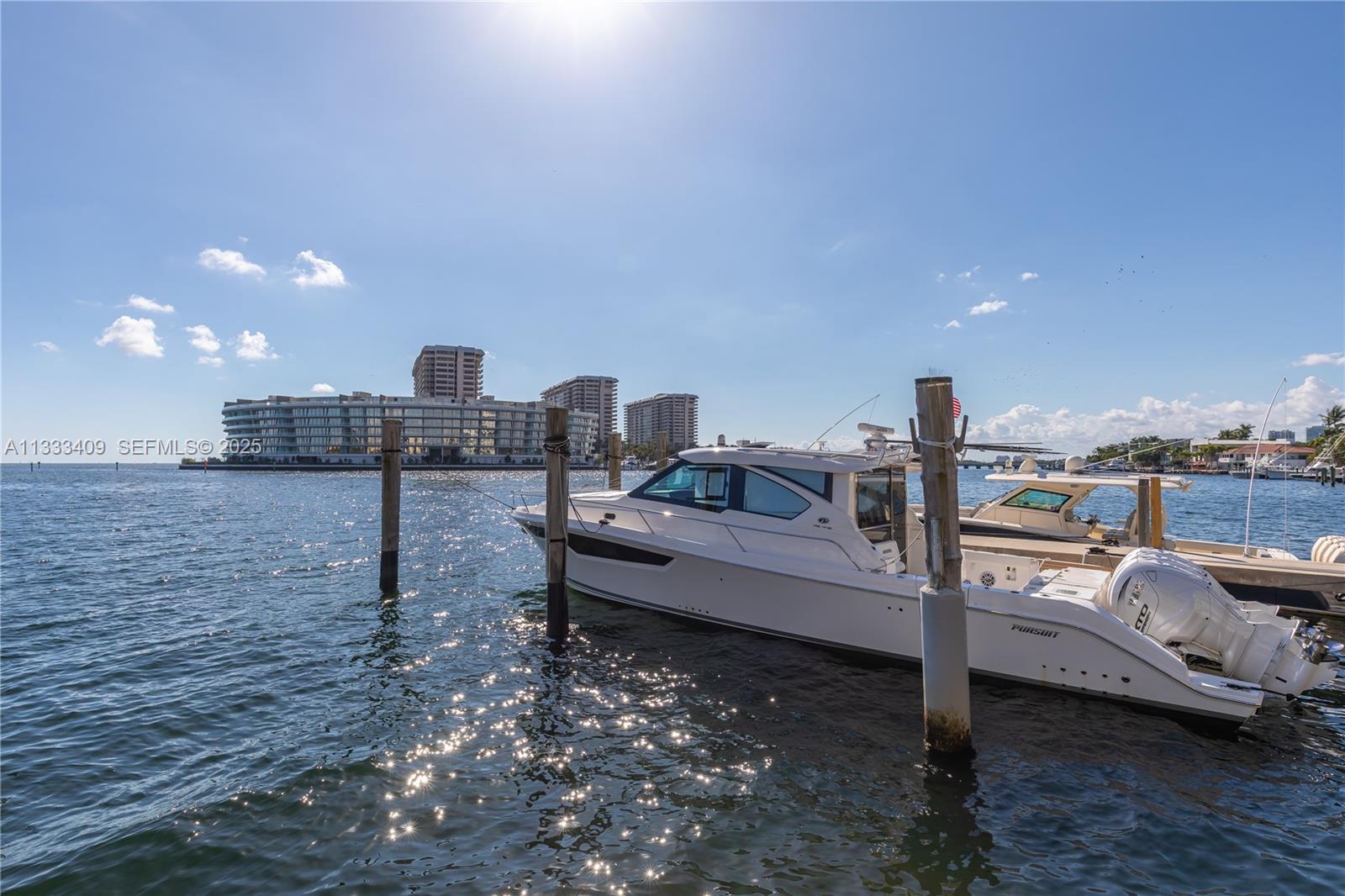 1660 W Glencoe St Unit: 302