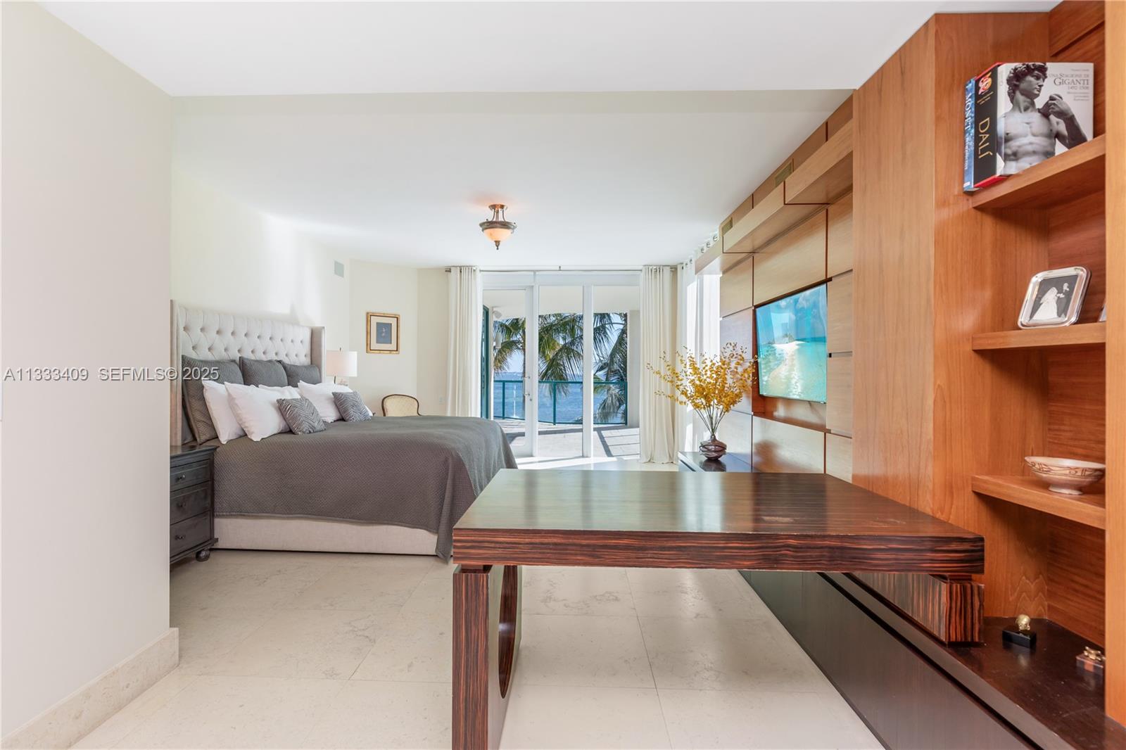 1660 W Glencoe St Unit: 302