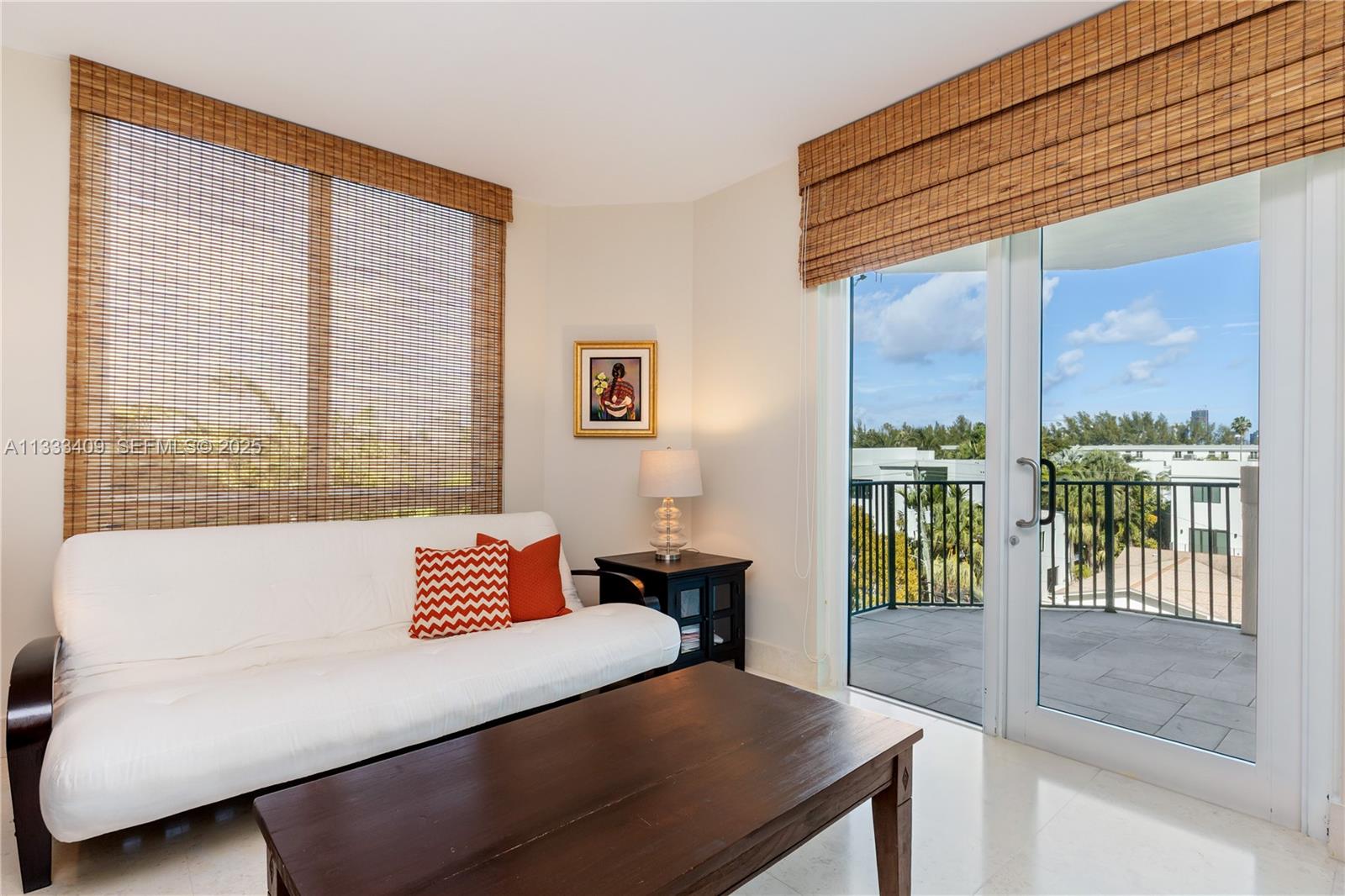 1660 W Glencoe St Unit: 302