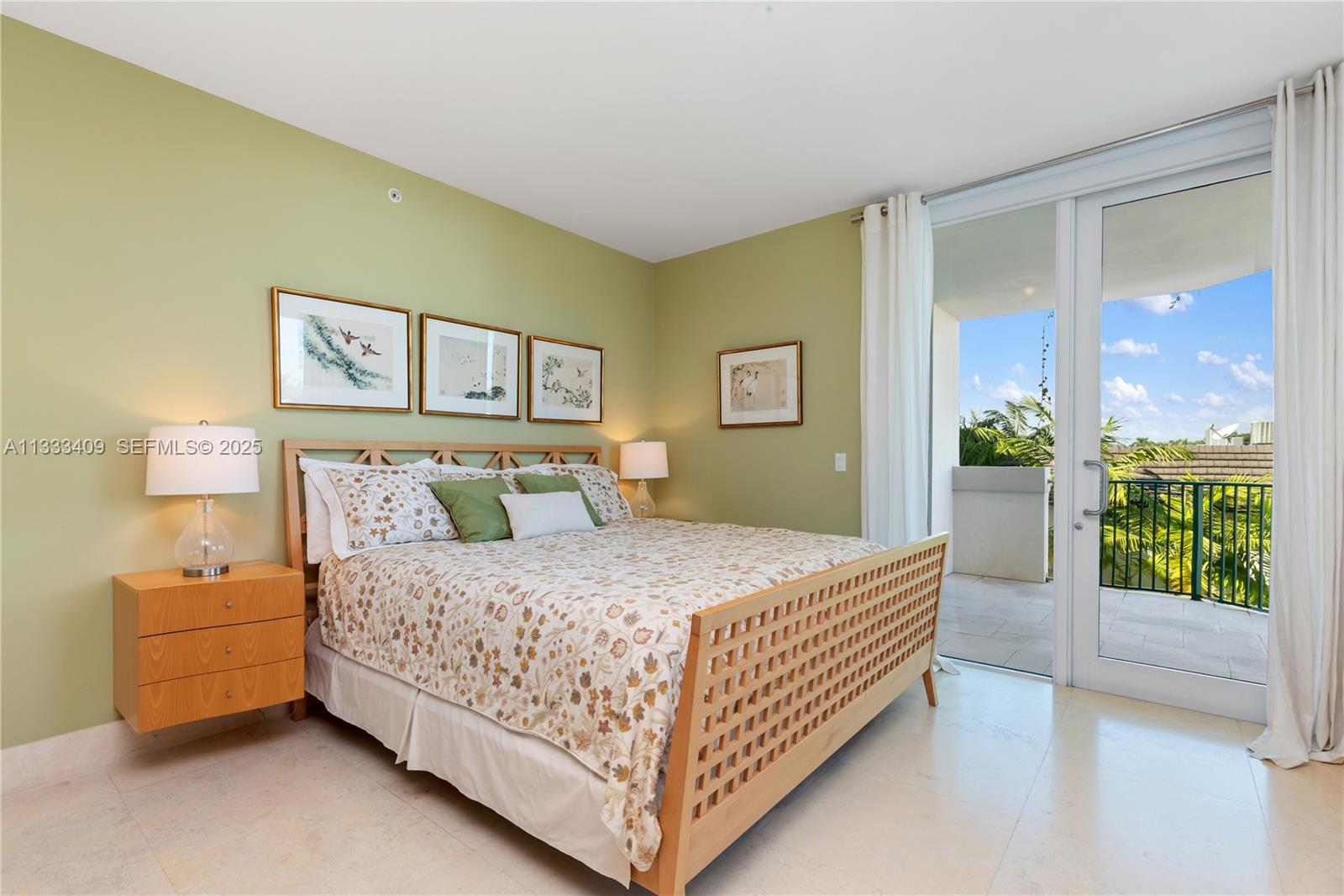 1660 W Glencoe St Unit: 302