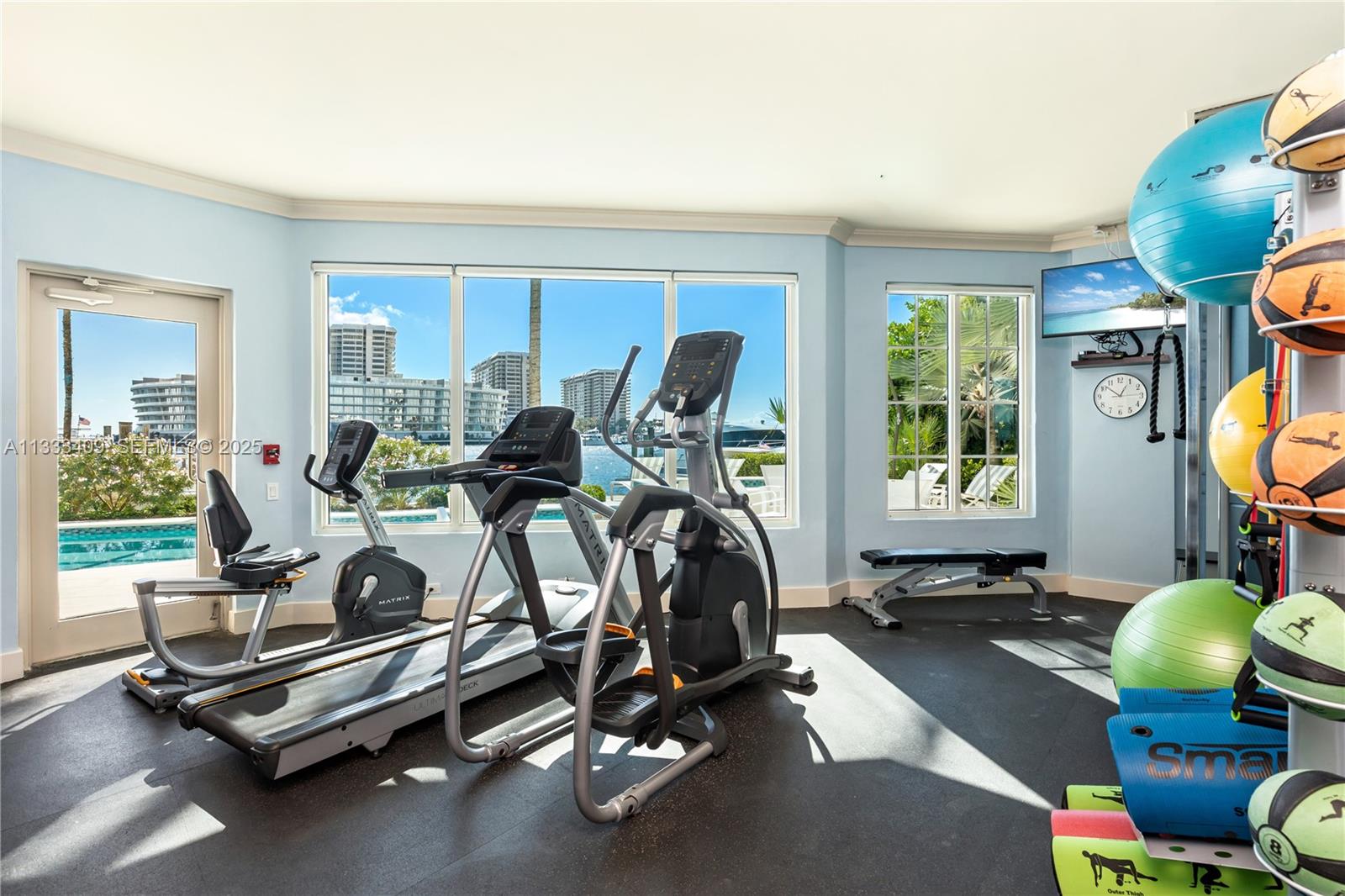 1660 W Glencoe St Unit: 302