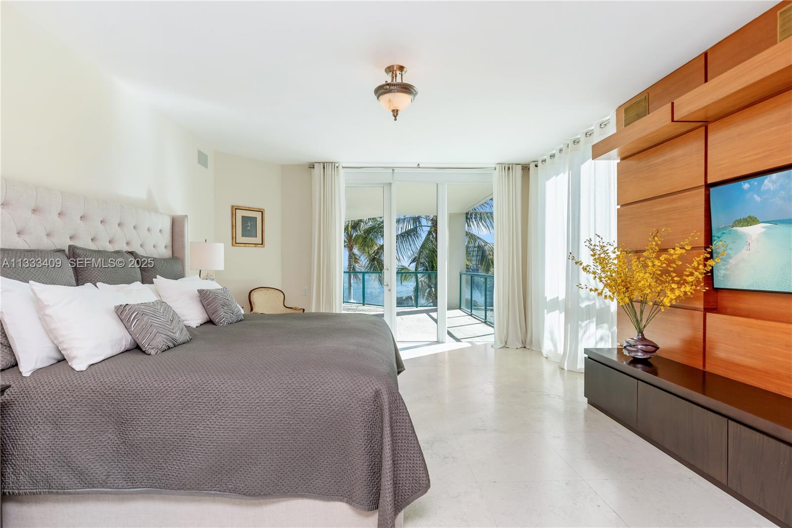 1660 W Glencoe St Unit: 302