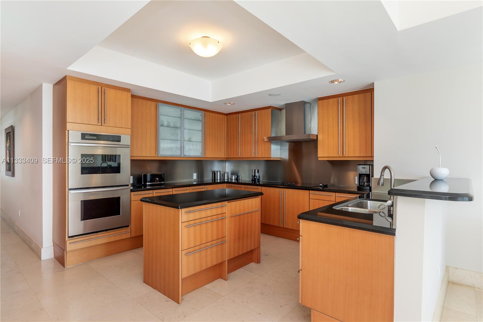 1660 W Glencoe St Unit: 302