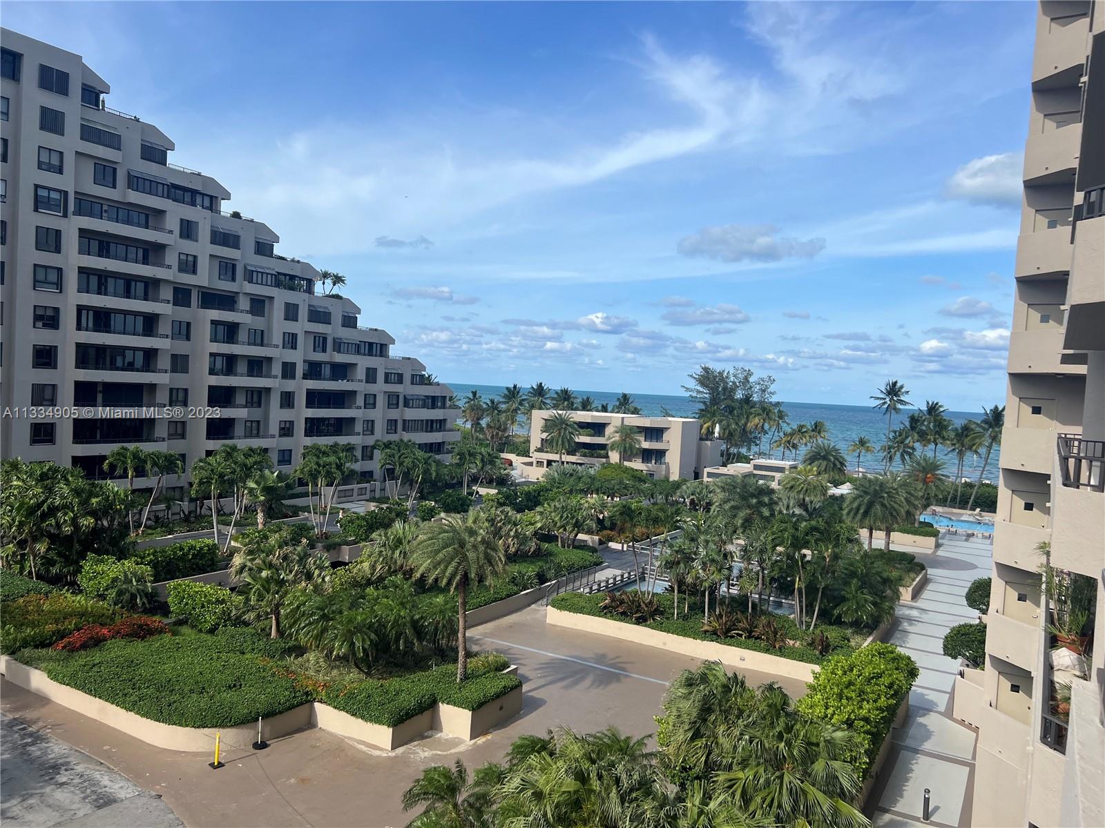 201 Crandon Blvd Unit: 528