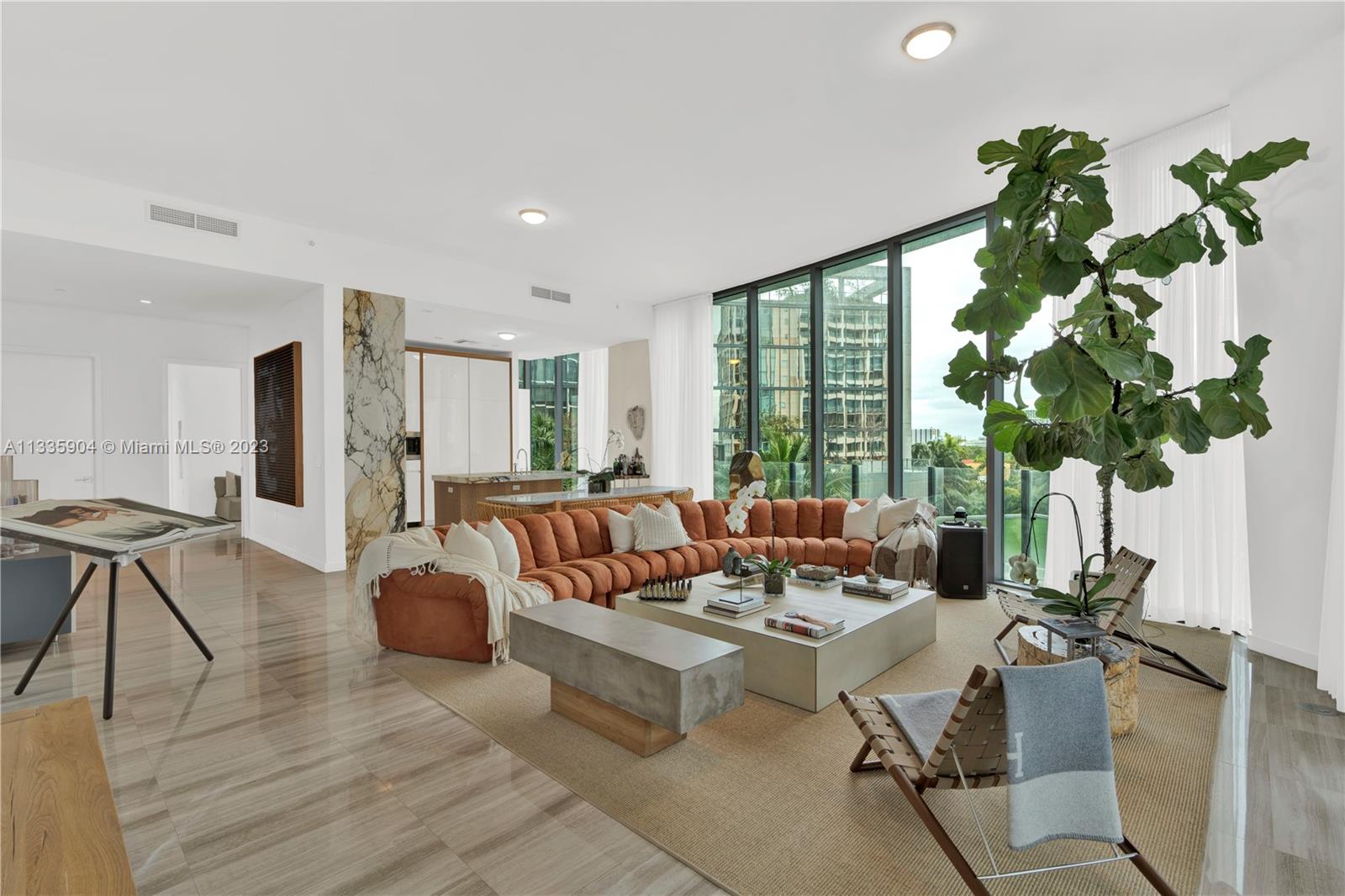 2821 S Bayshore Dr Unit: 7D