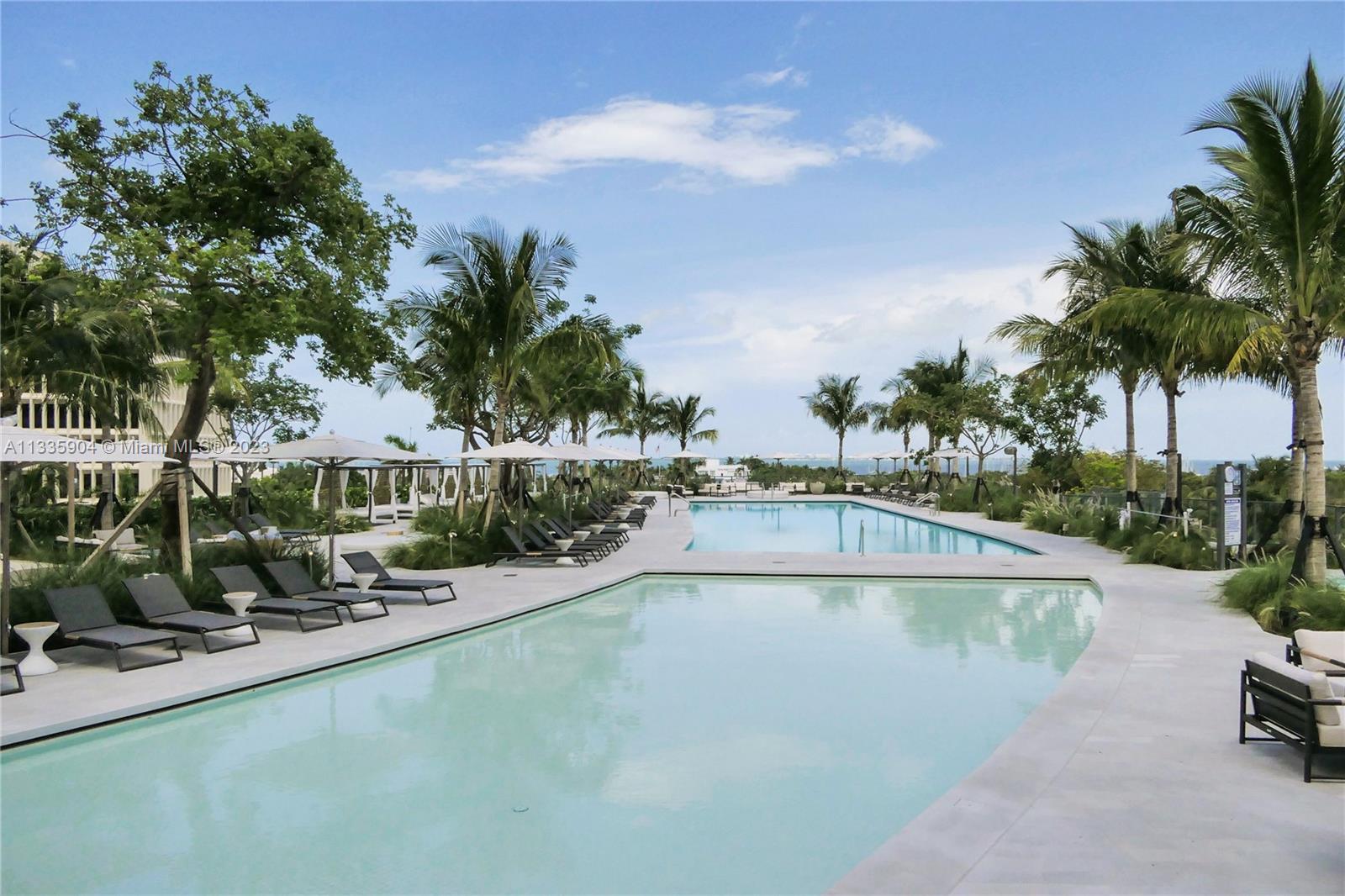 2821 S Bayshore Dr Unit: 7D