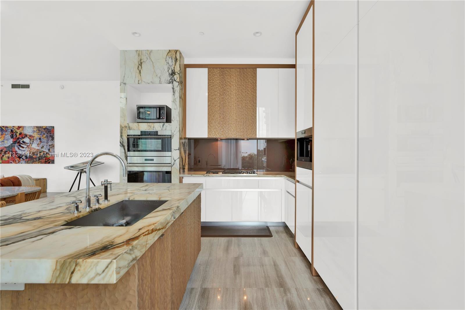 2821 S Bayshore Dr Unit: 7D