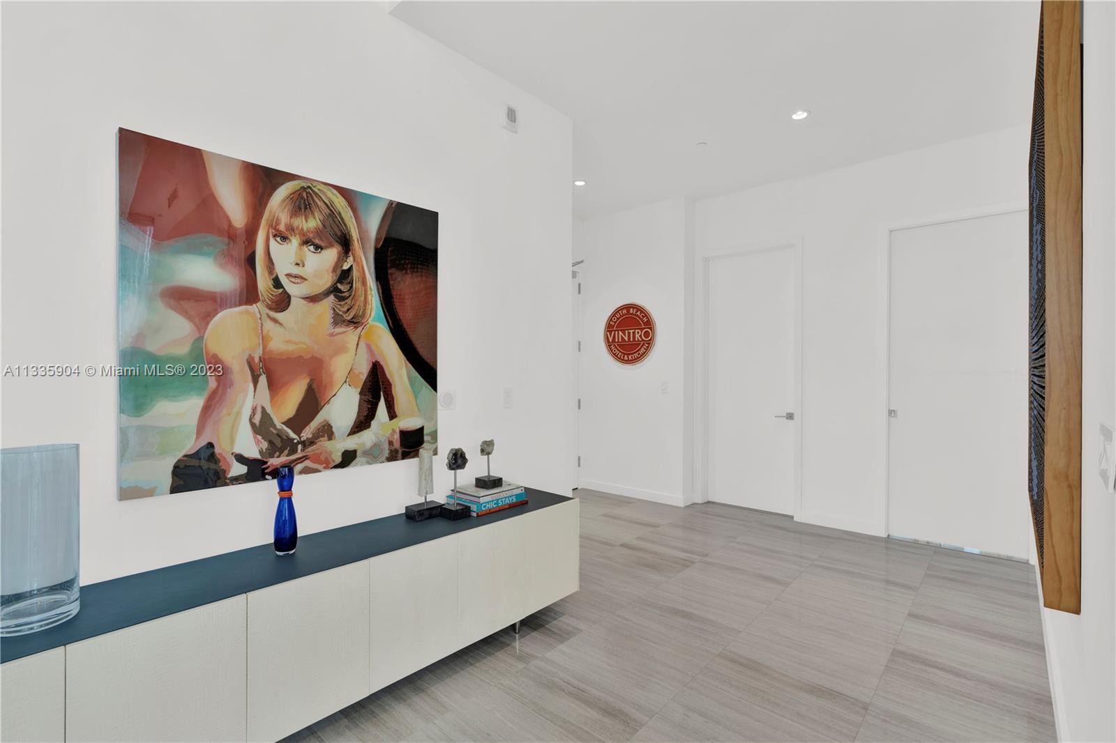 2821 S Bayshore Dr Unit: 7D