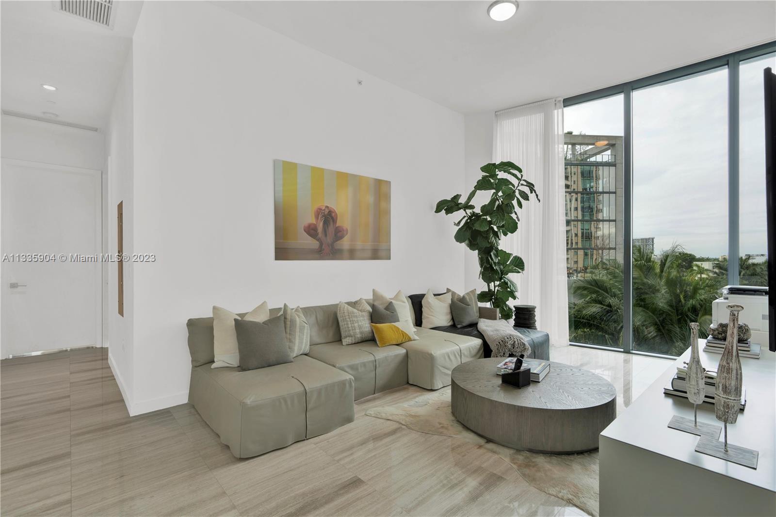 2821 S Bayshore Dr Unit: 7D