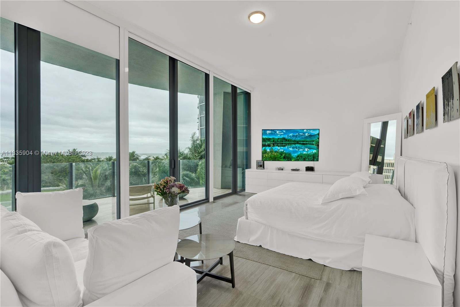 2821 S Bayshore Dr Unit: 7D