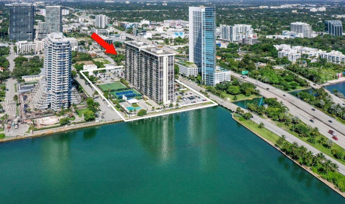 600 NE 36th St Unit: 211