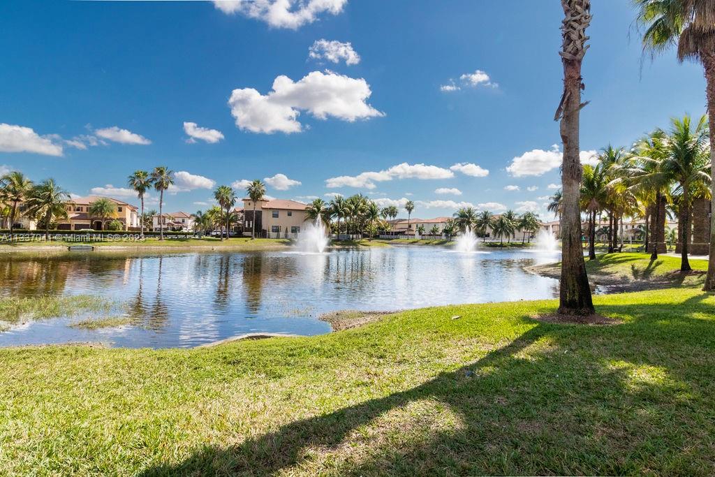 8810 NW 99th Path
