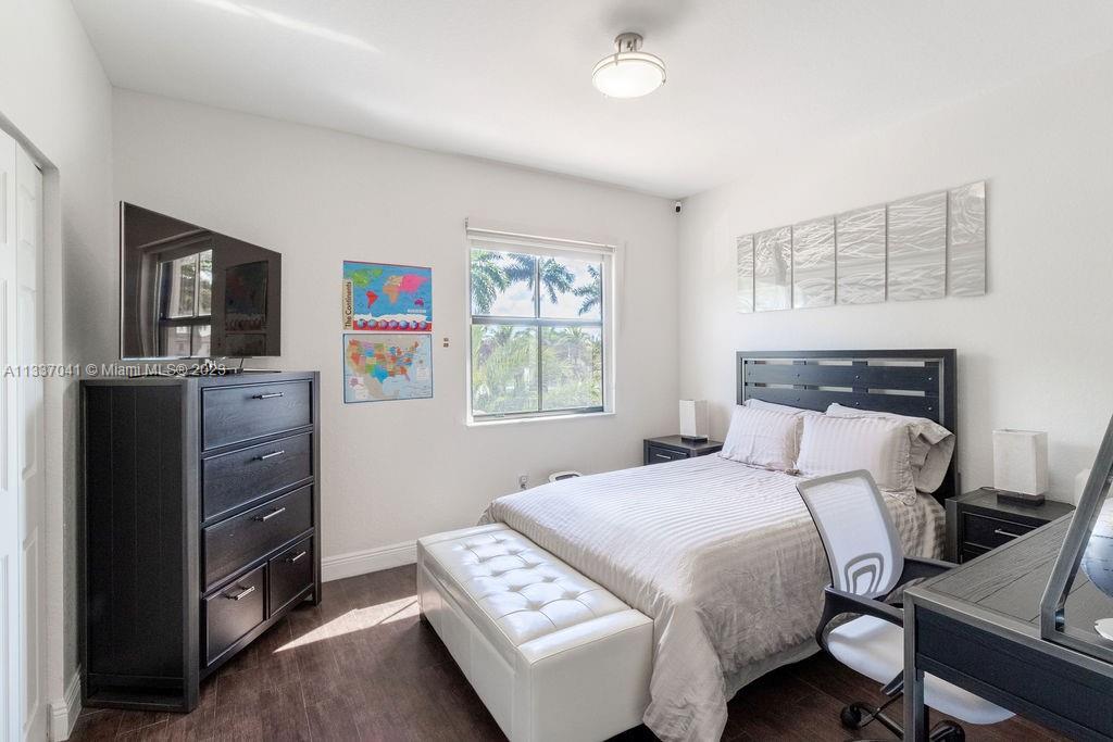 8810 NW 99th Path