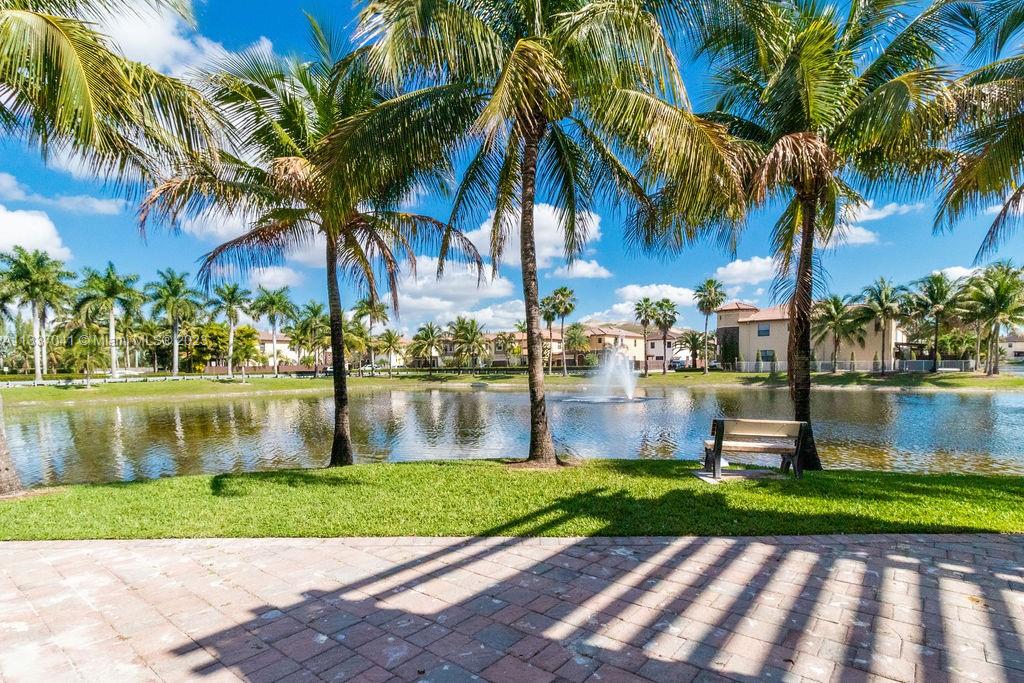8810 NW 99th Path
