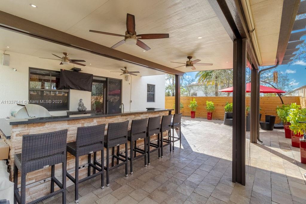 8810 NW 99th Path