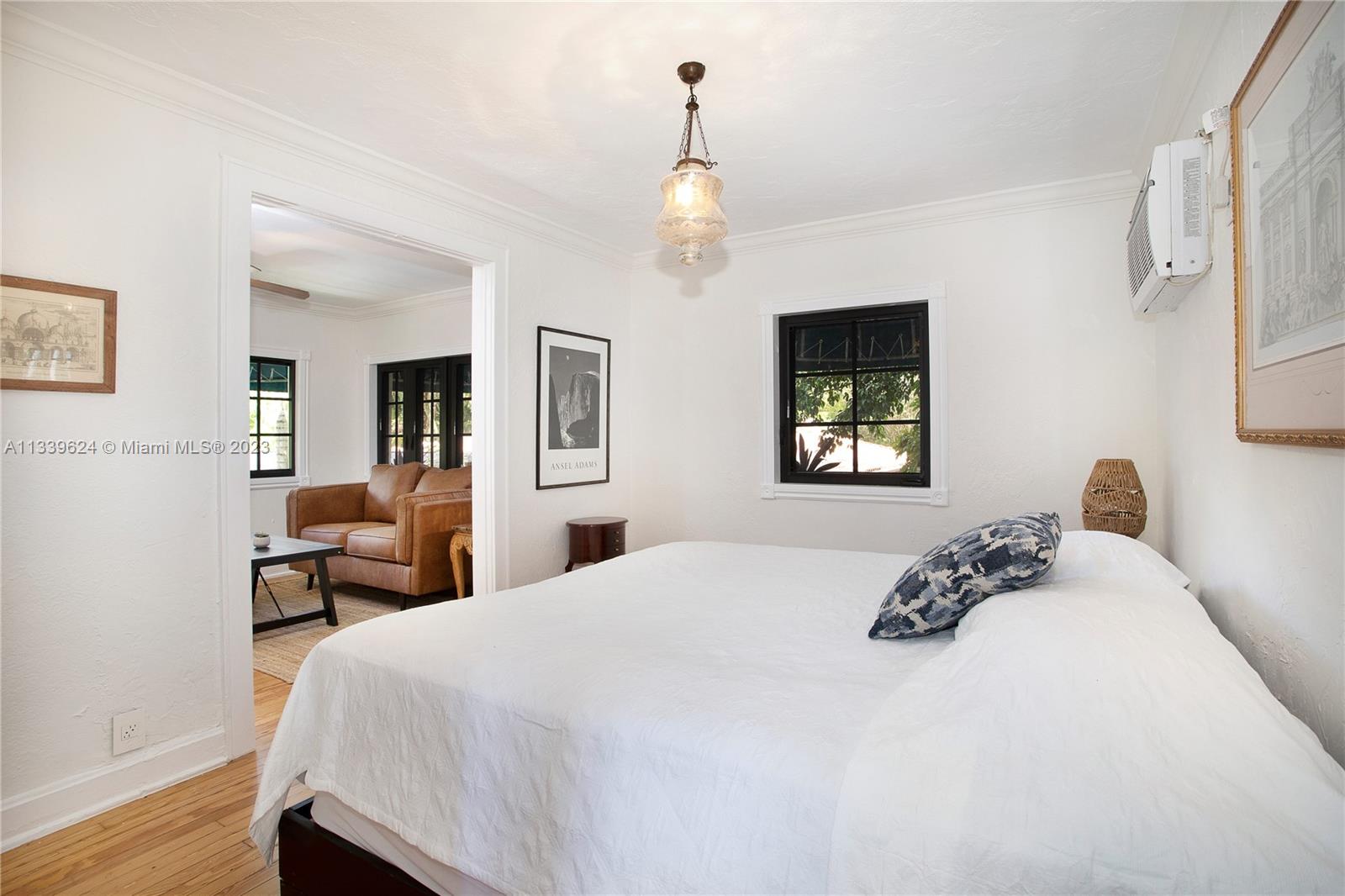 1128 Almeria Ave Unit: Guest House