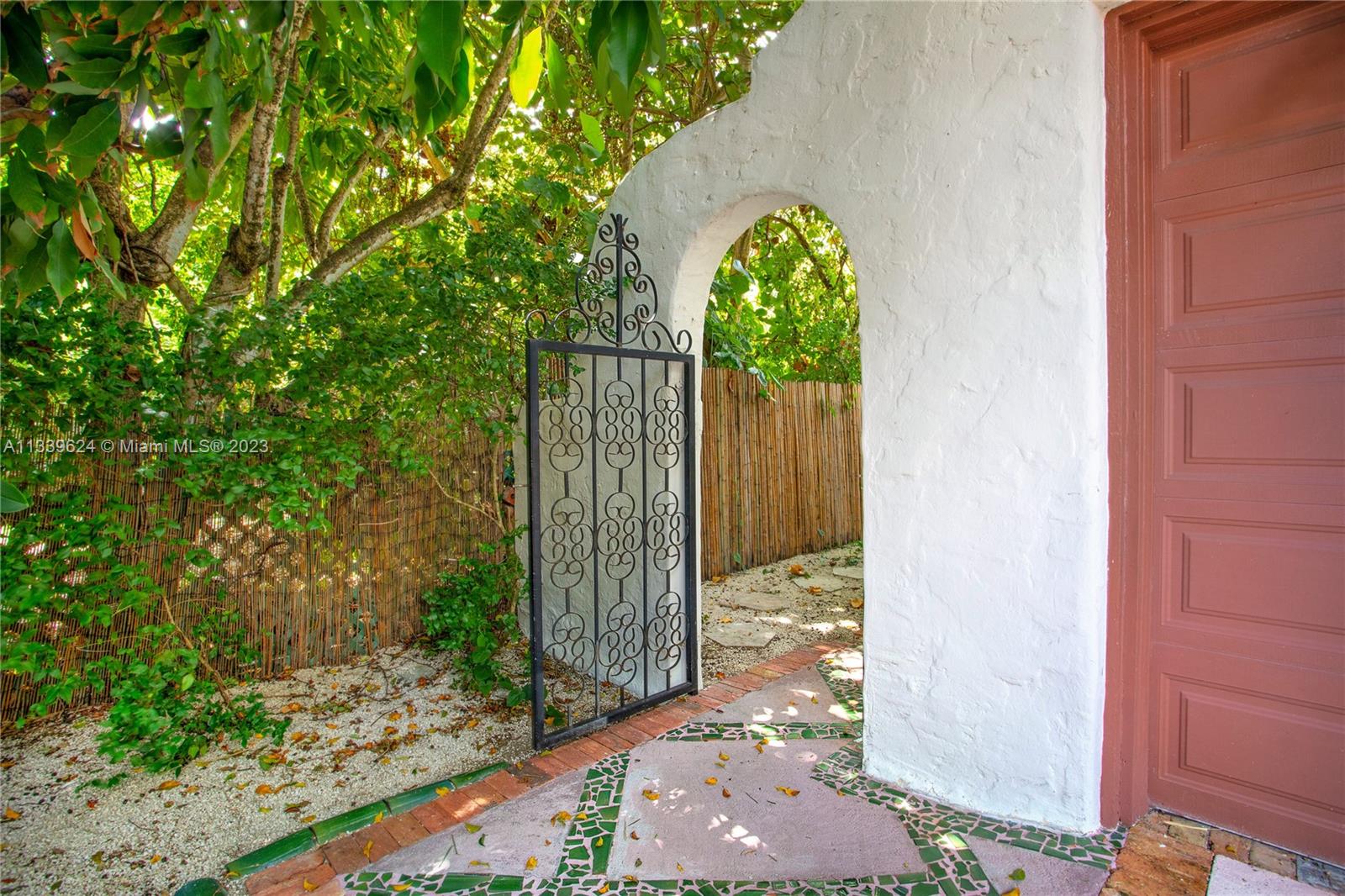 1128 Almeria Ave Unit: Guest House