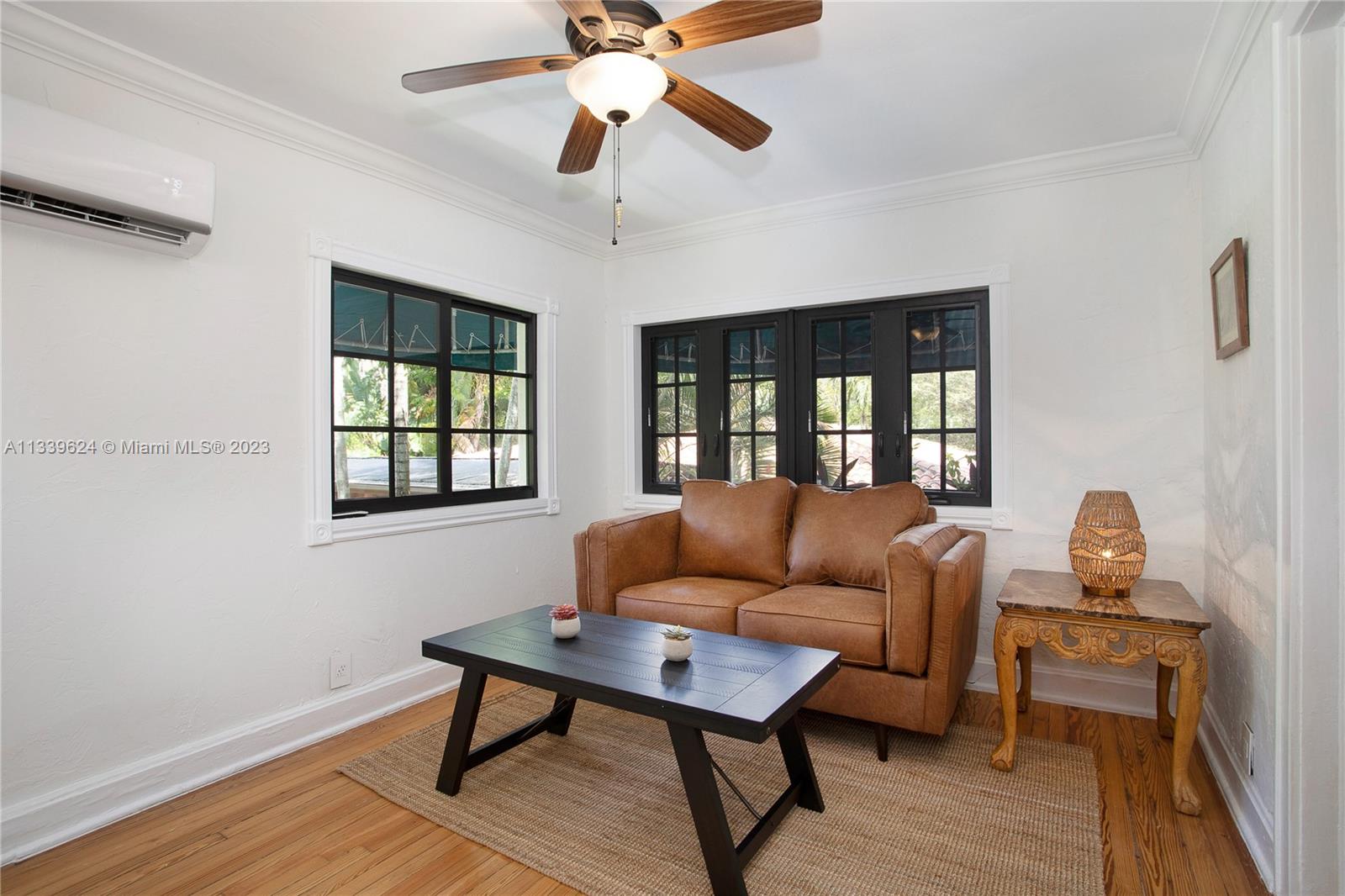 1128 Almeria Ave Unit: Guest House