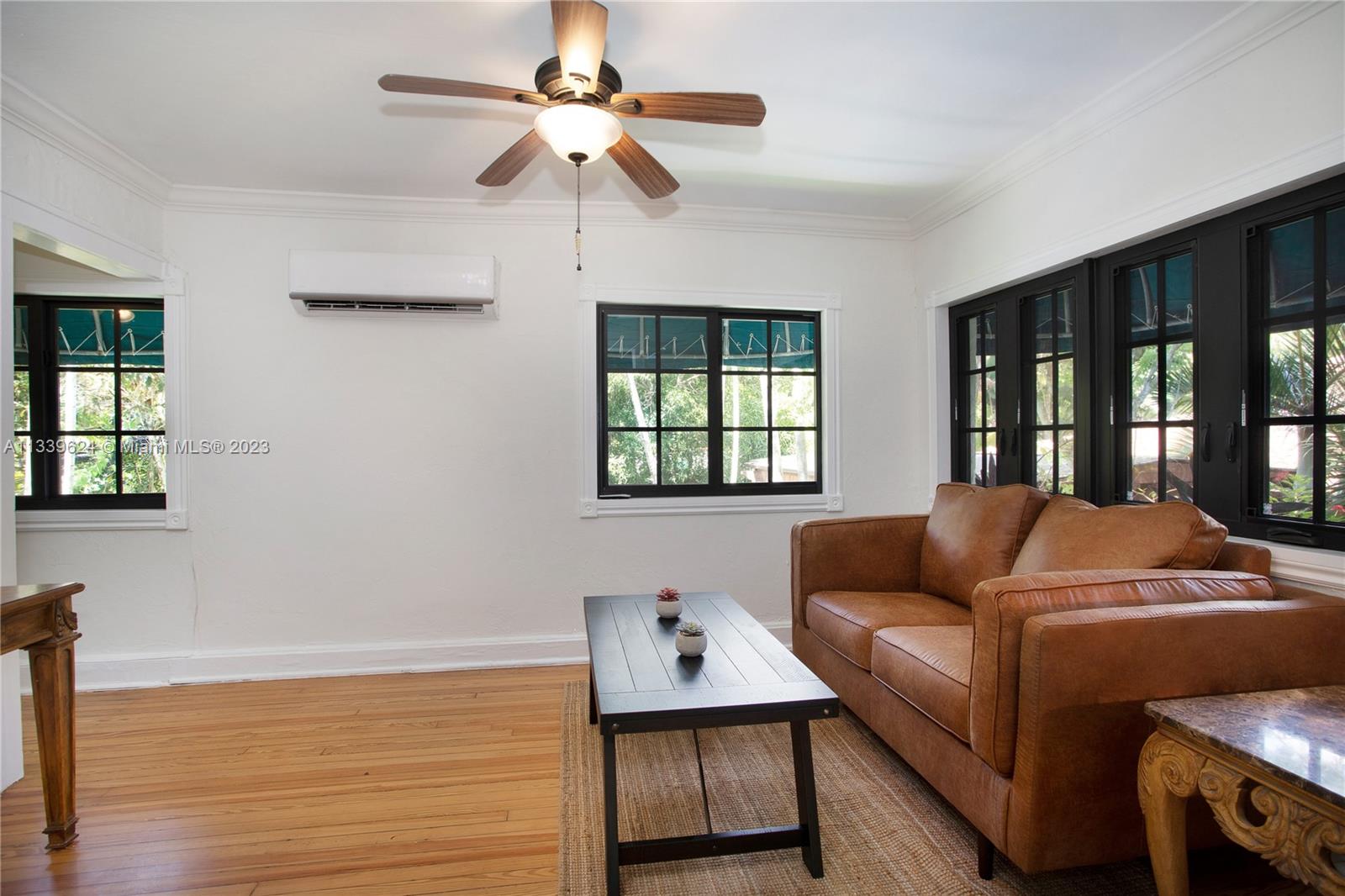 1128 Almeria Ave Unit: Guest House