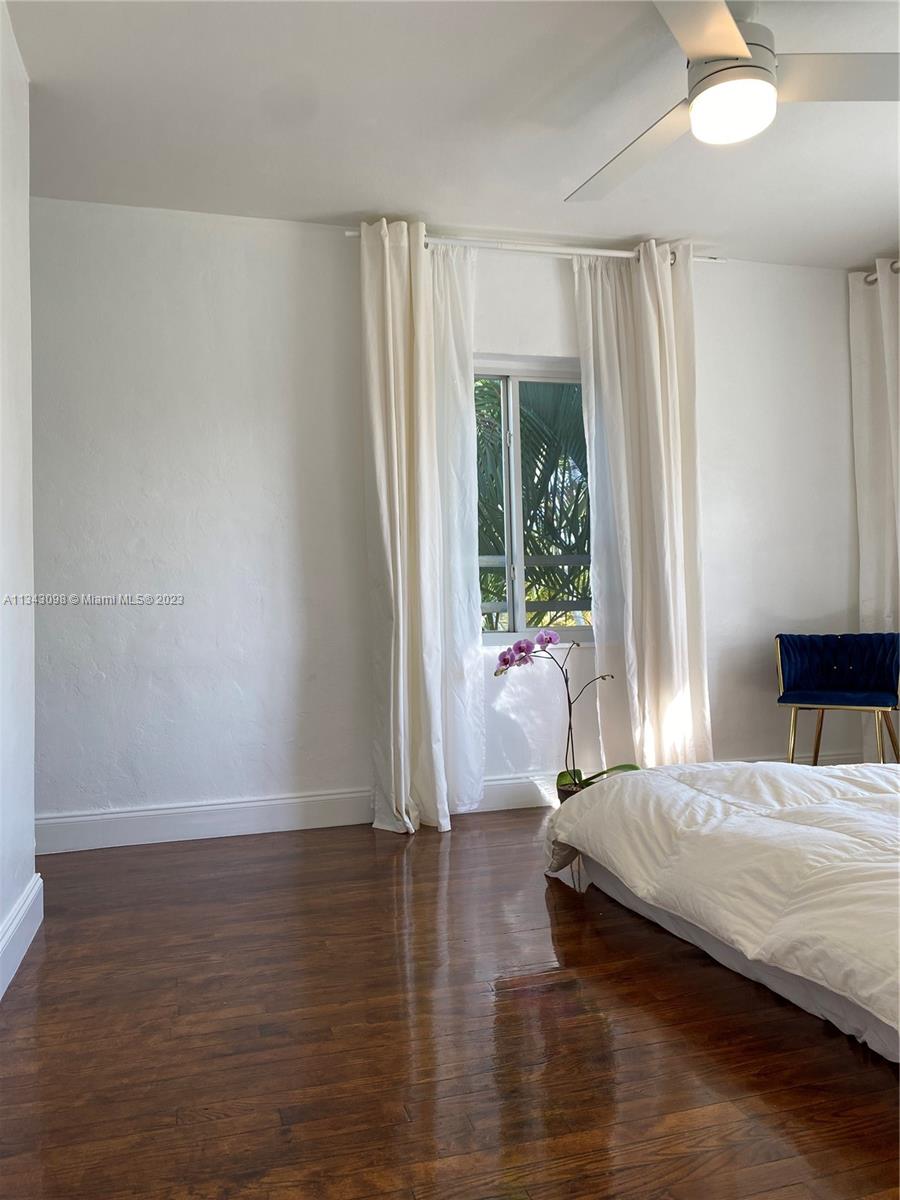 525 NE 63rd St Unit: 4