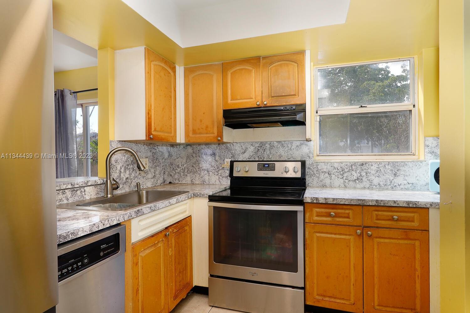 20736 SW 81st Pl Unit: *
