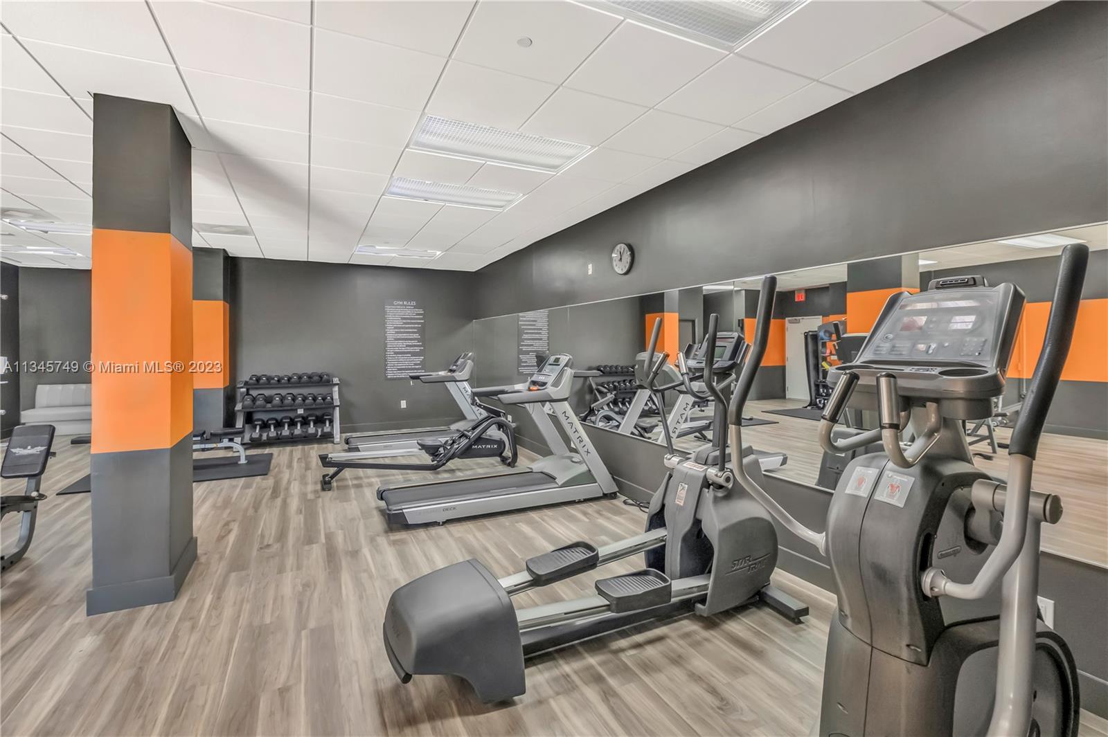 90 Edgewater Dr Unit: 1118