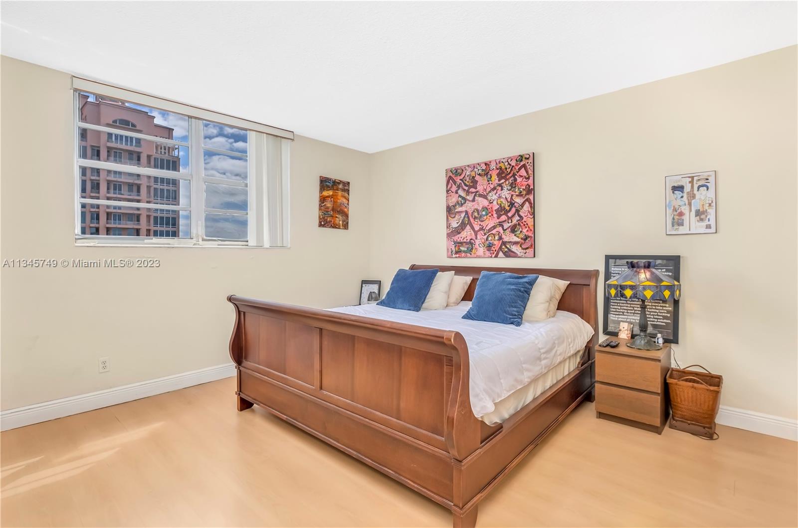 90 Edgewater Dr Unit: 1118