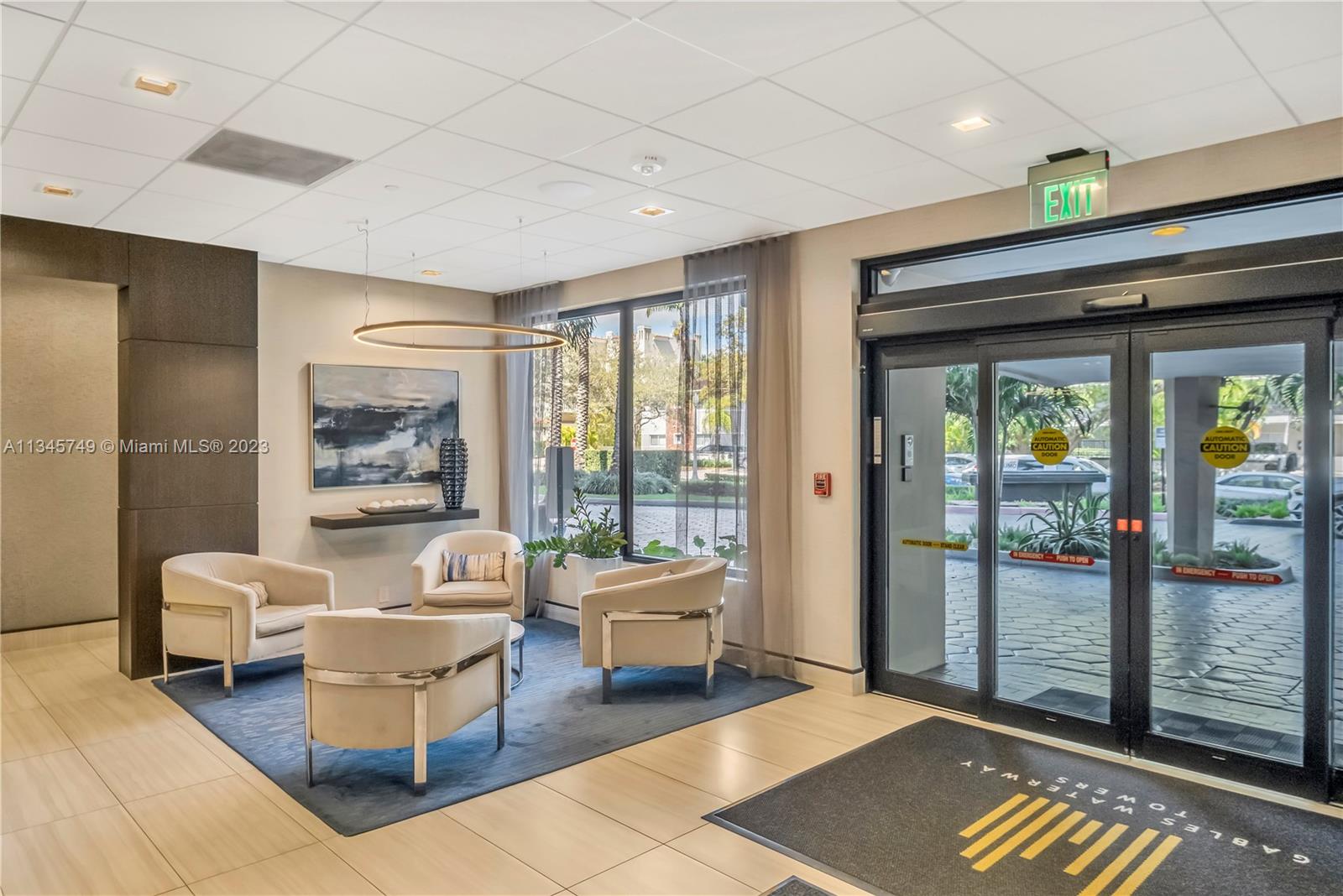 90 Edgewater Dr Unit: 1118